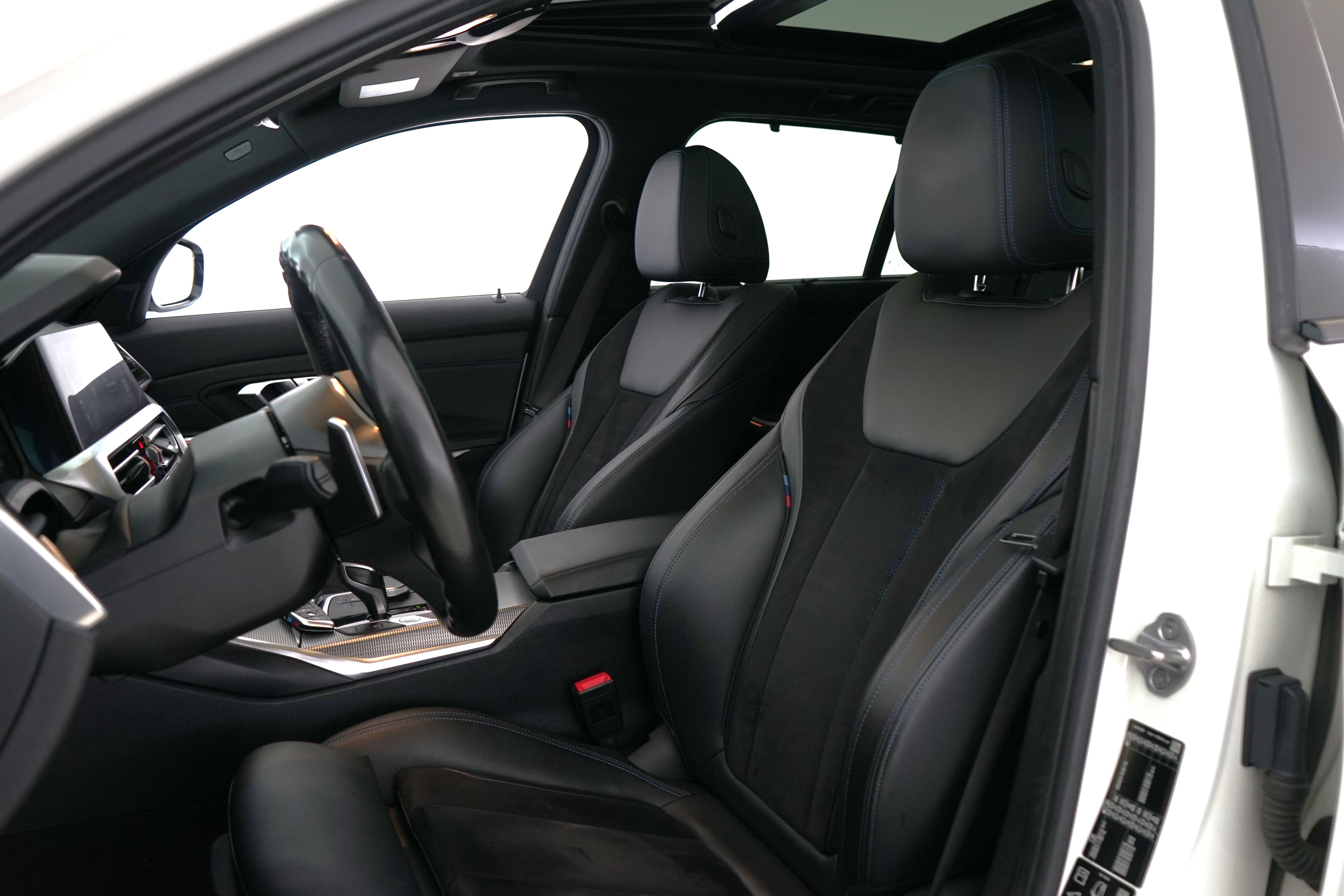 BMW 330 2019