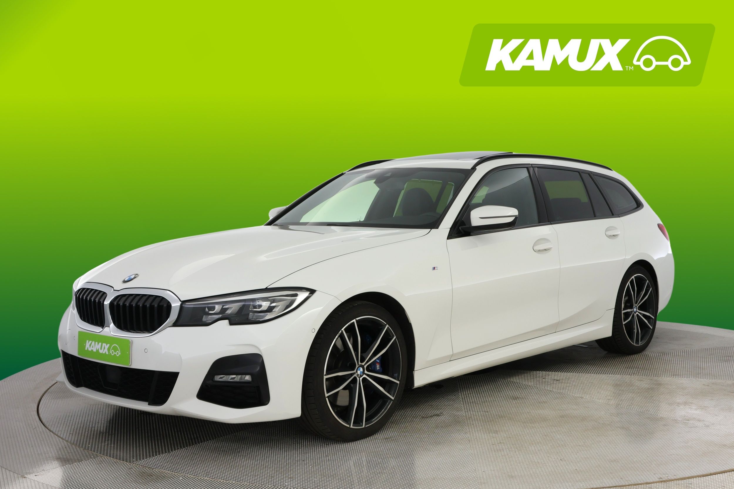 BMW 330 2019