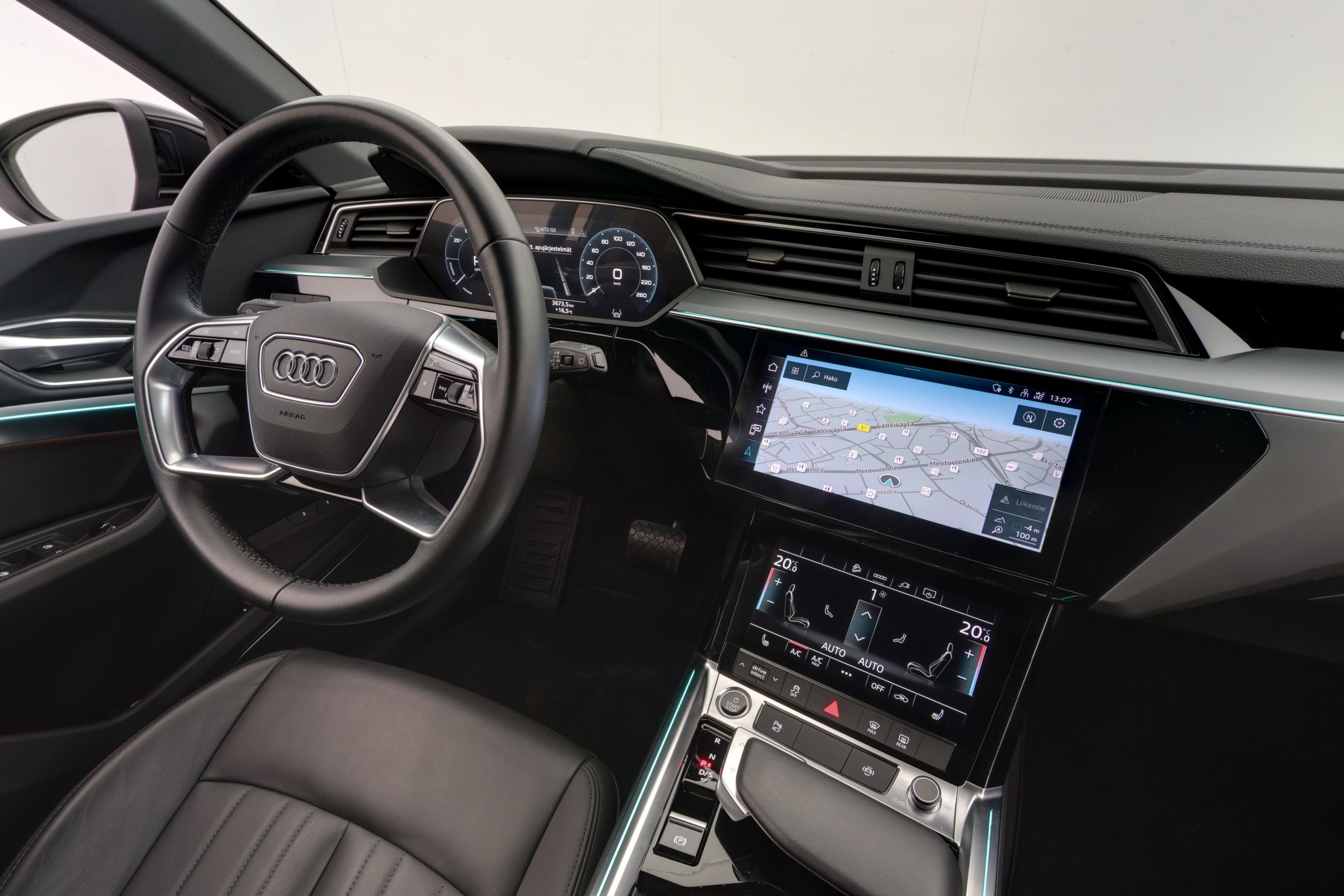Audi e-tron 2023