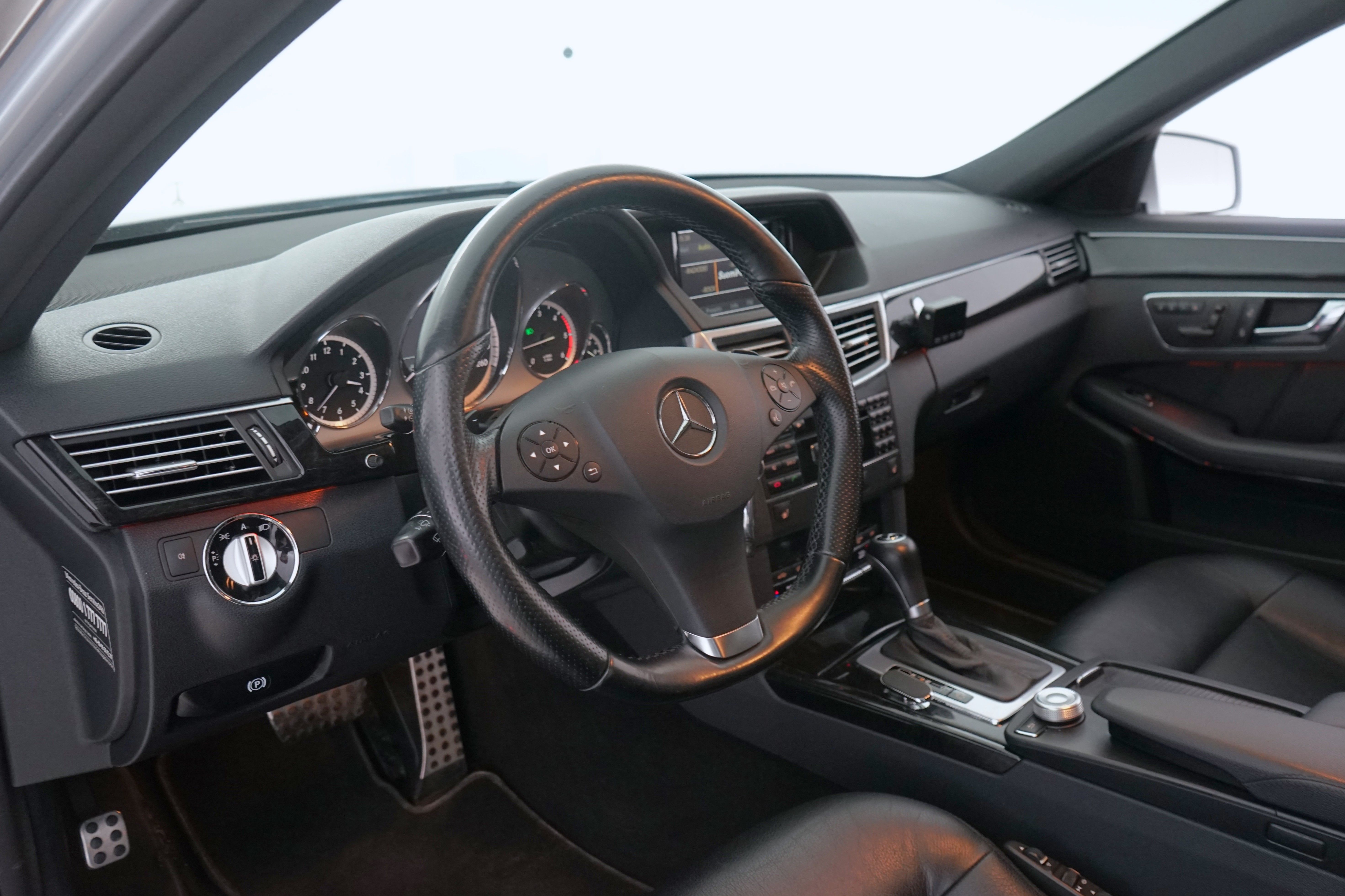 Mercedes-Benz E 2010