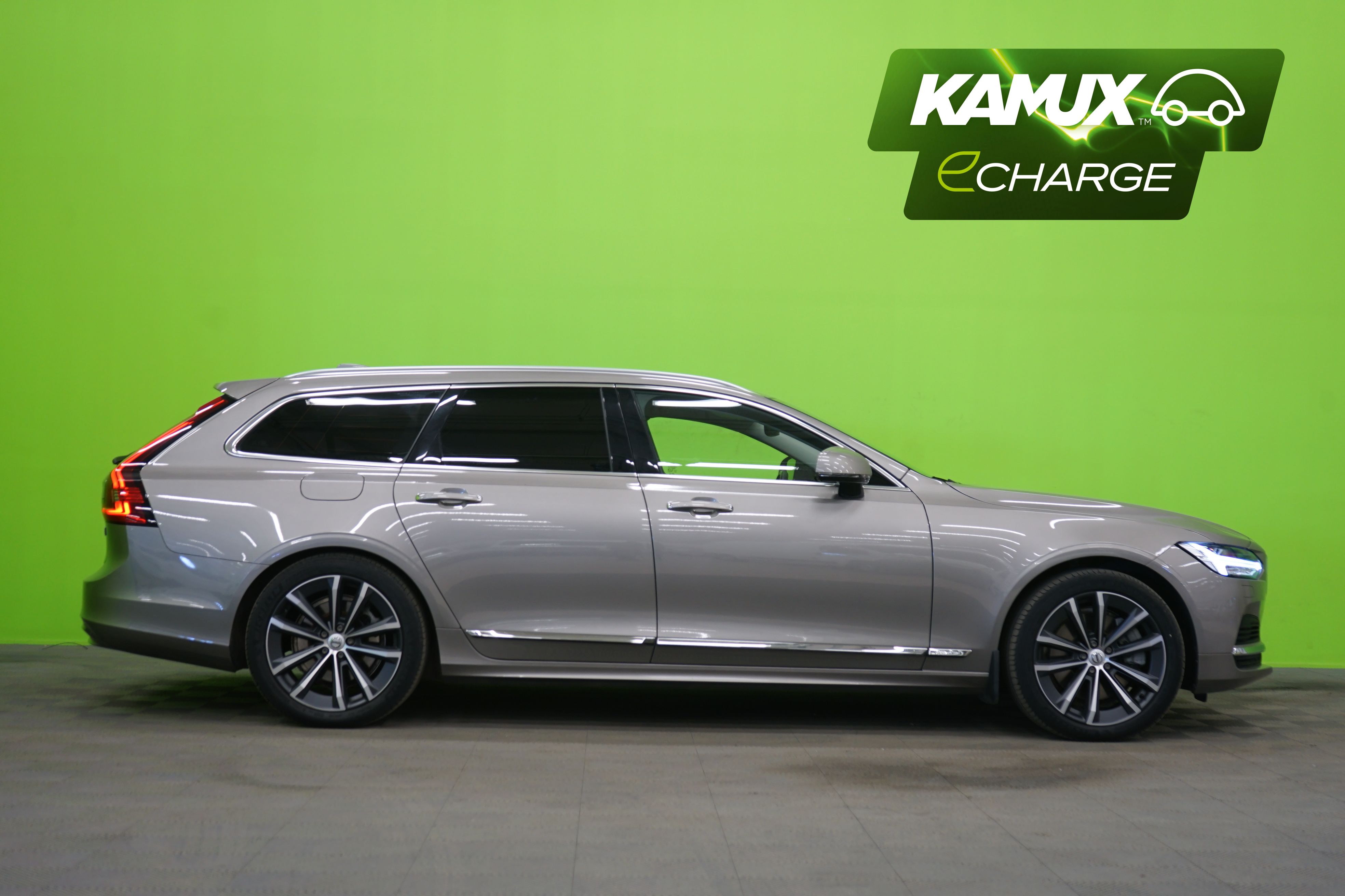 Volvo V90 2022