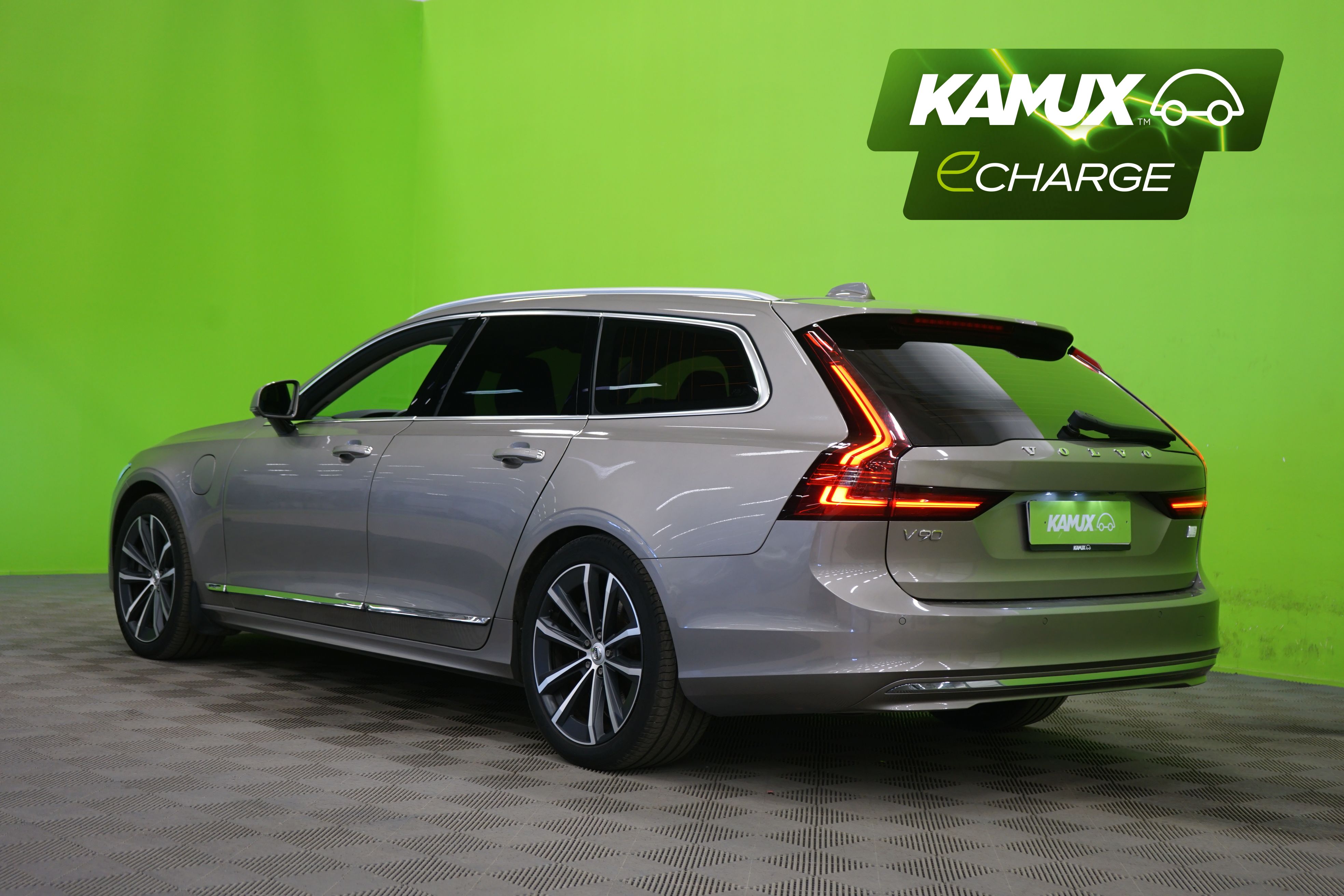Volvo V90 2022