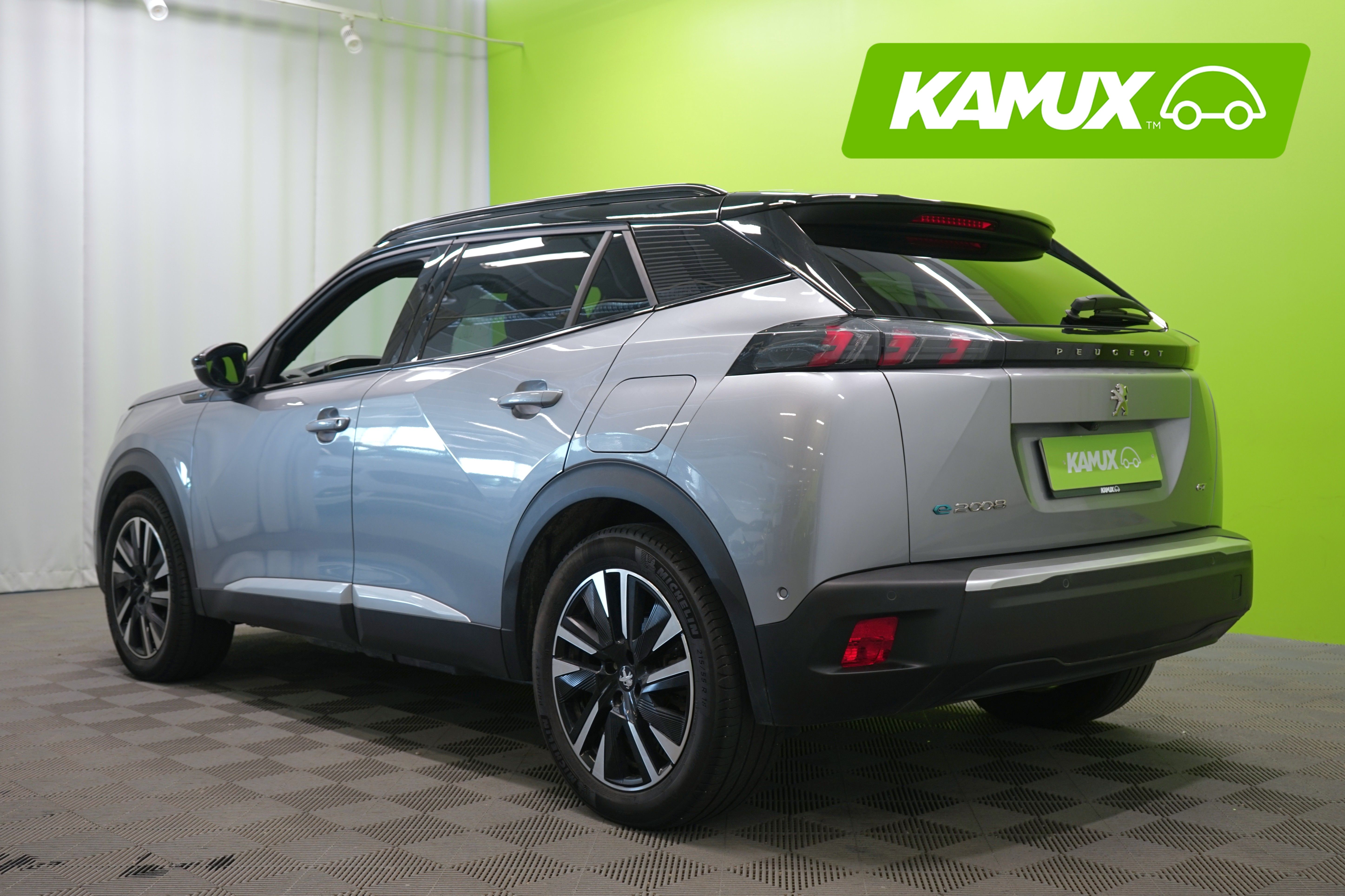 Peugeot e-2008 2022