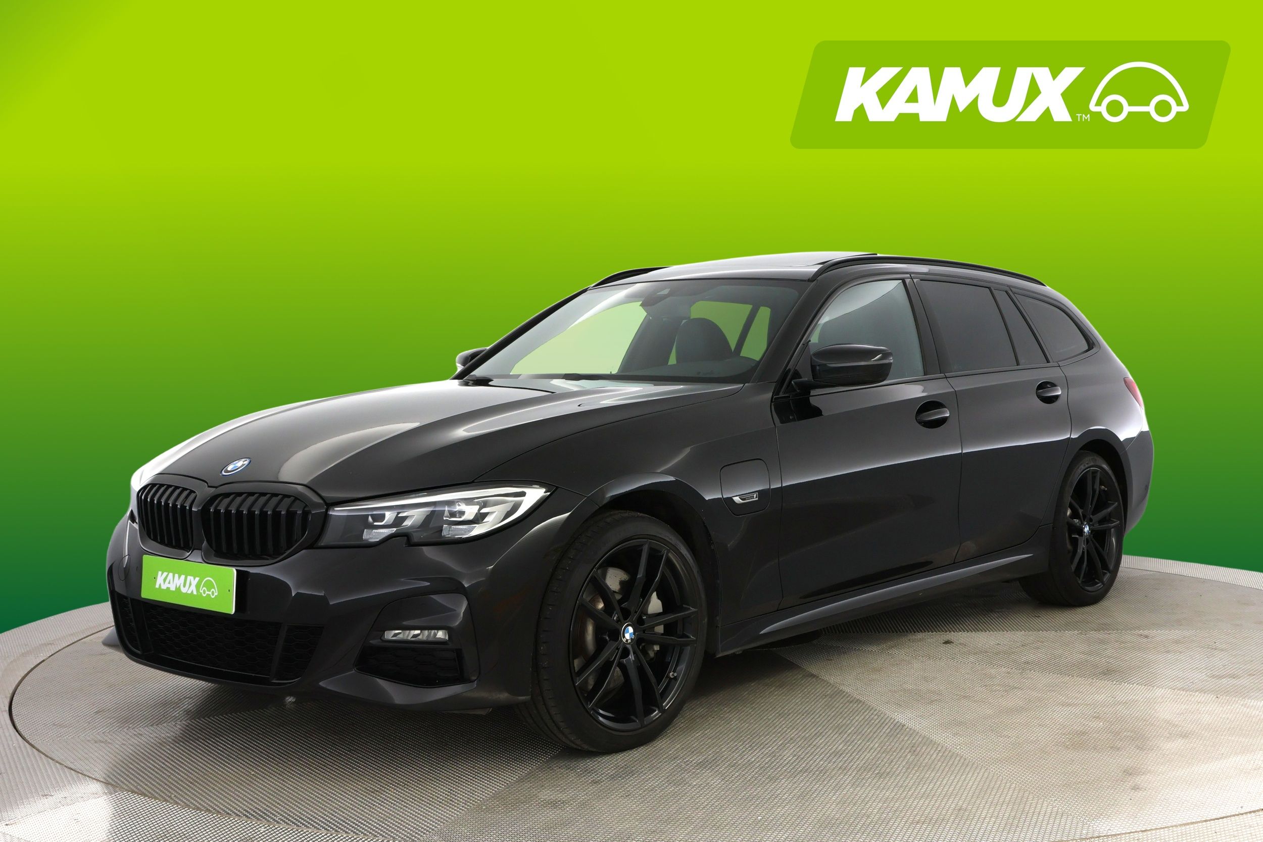 BMW 330 2022