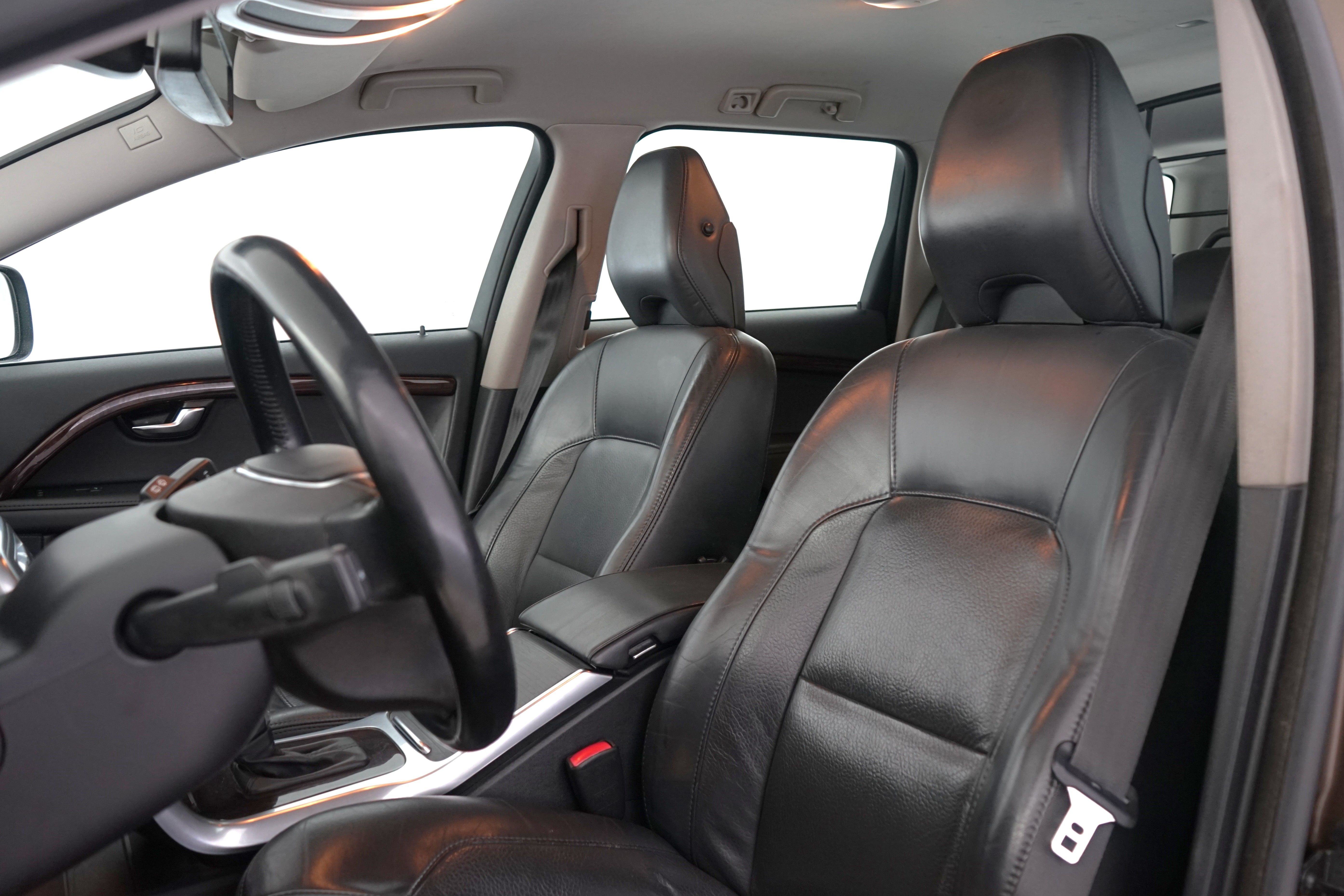 Volvo XC70 2013