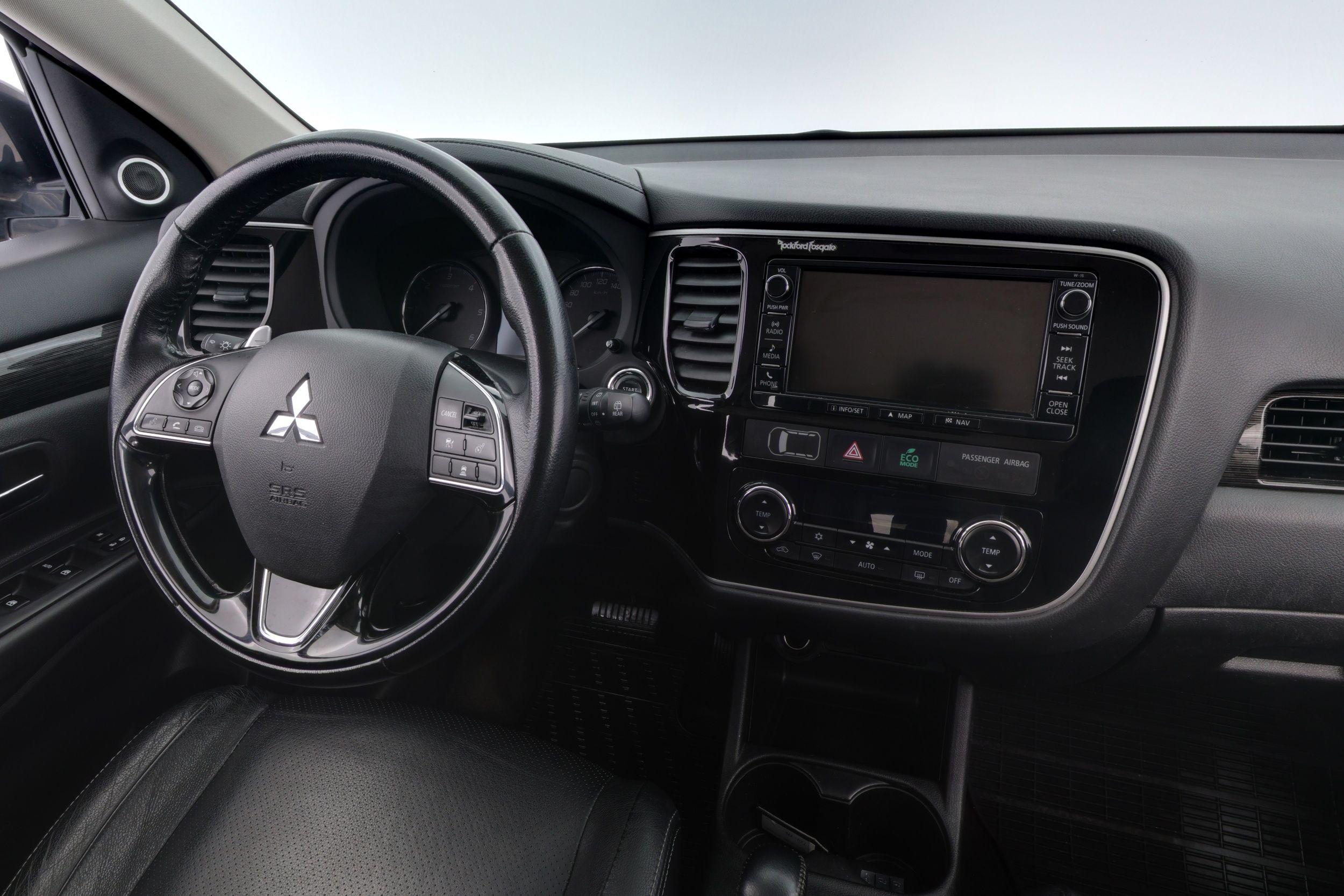 Mitsubishi Outlander 2016