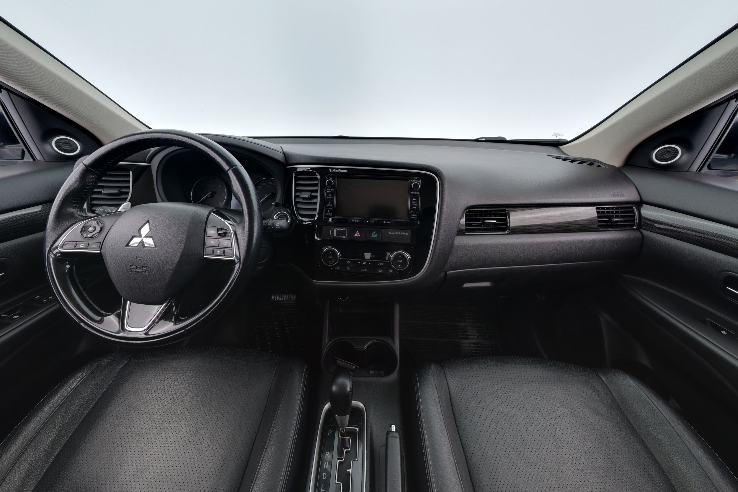 Mitsubishi Outlander 2016