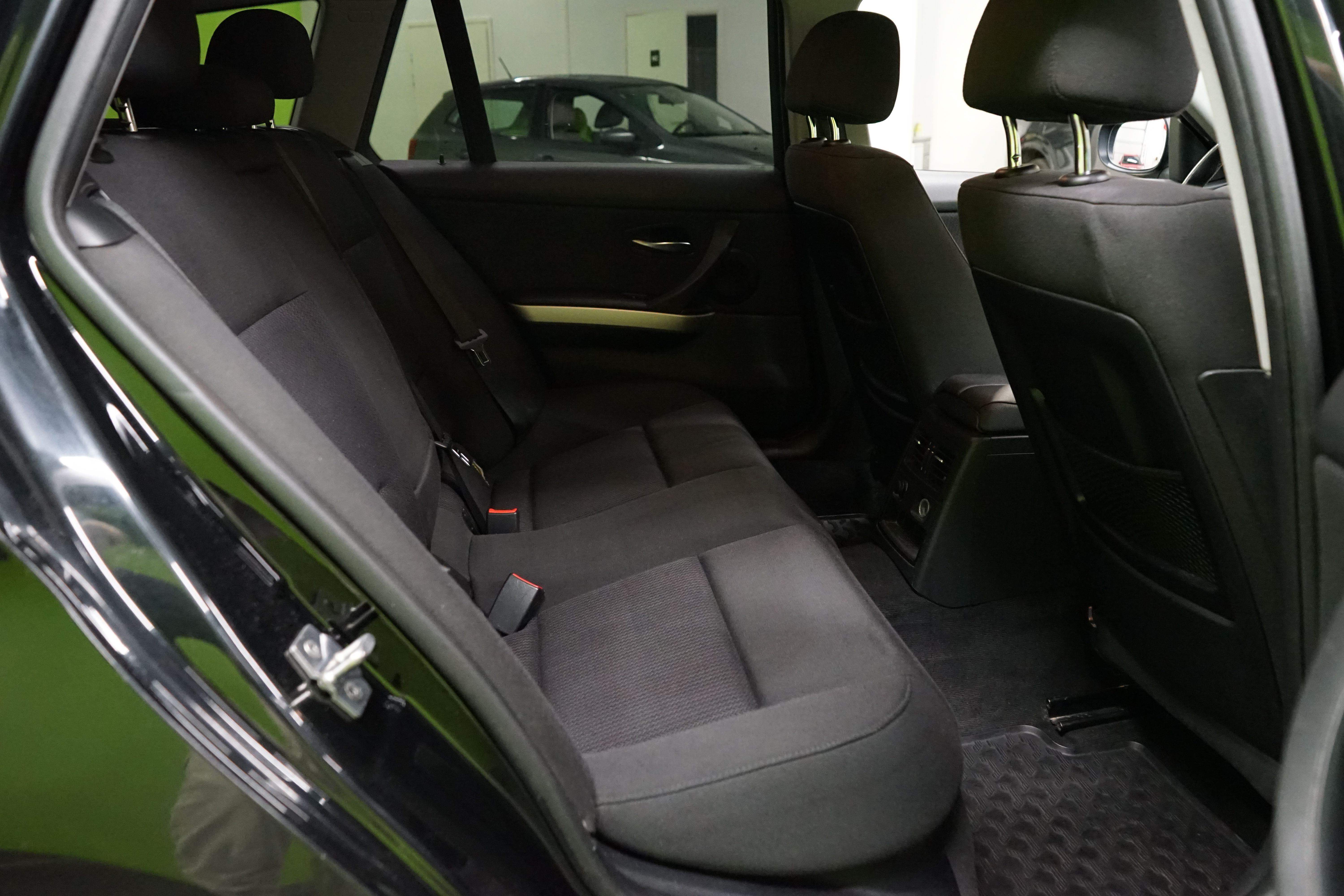 BMW 320 2010