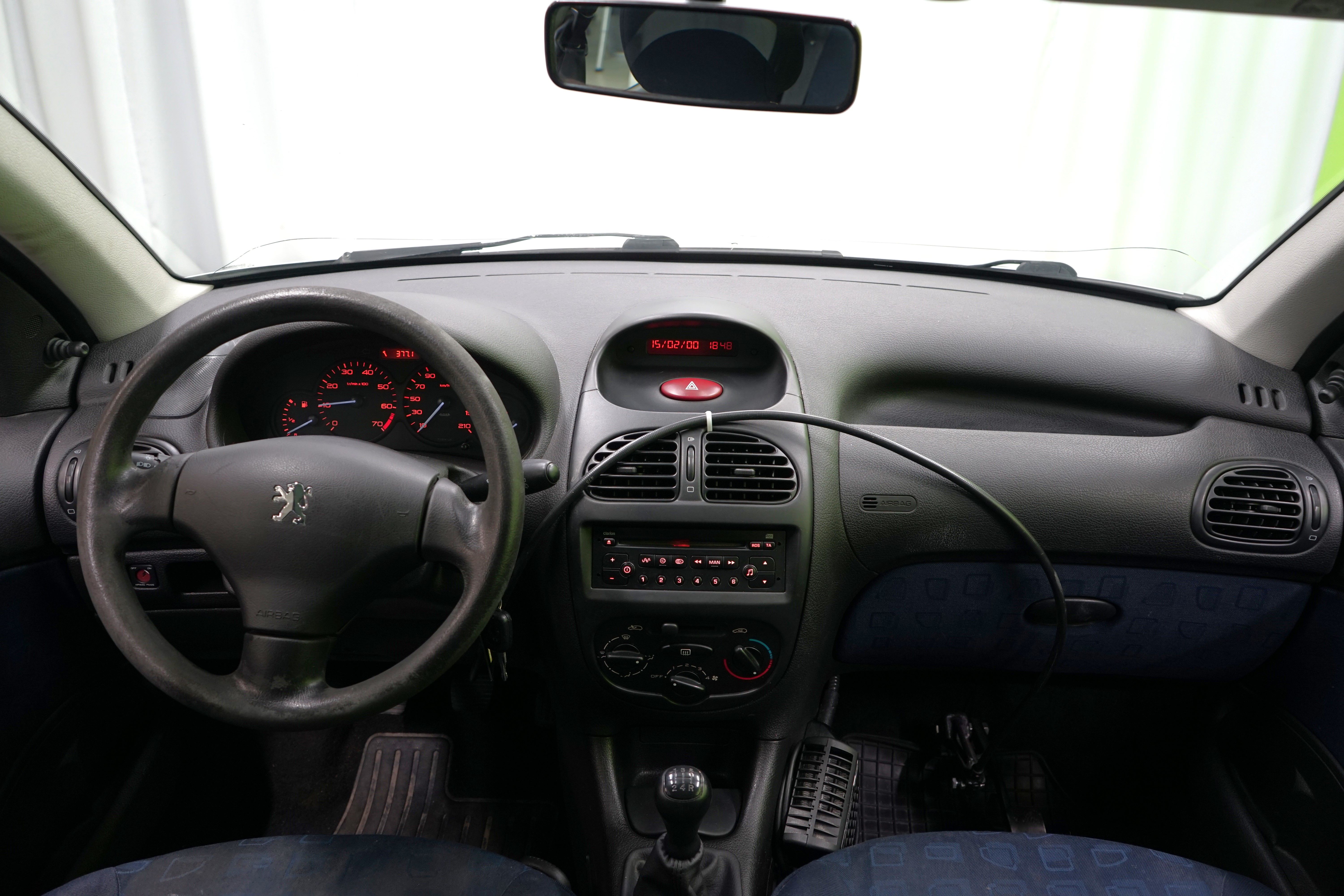 Peugeot 206 2003