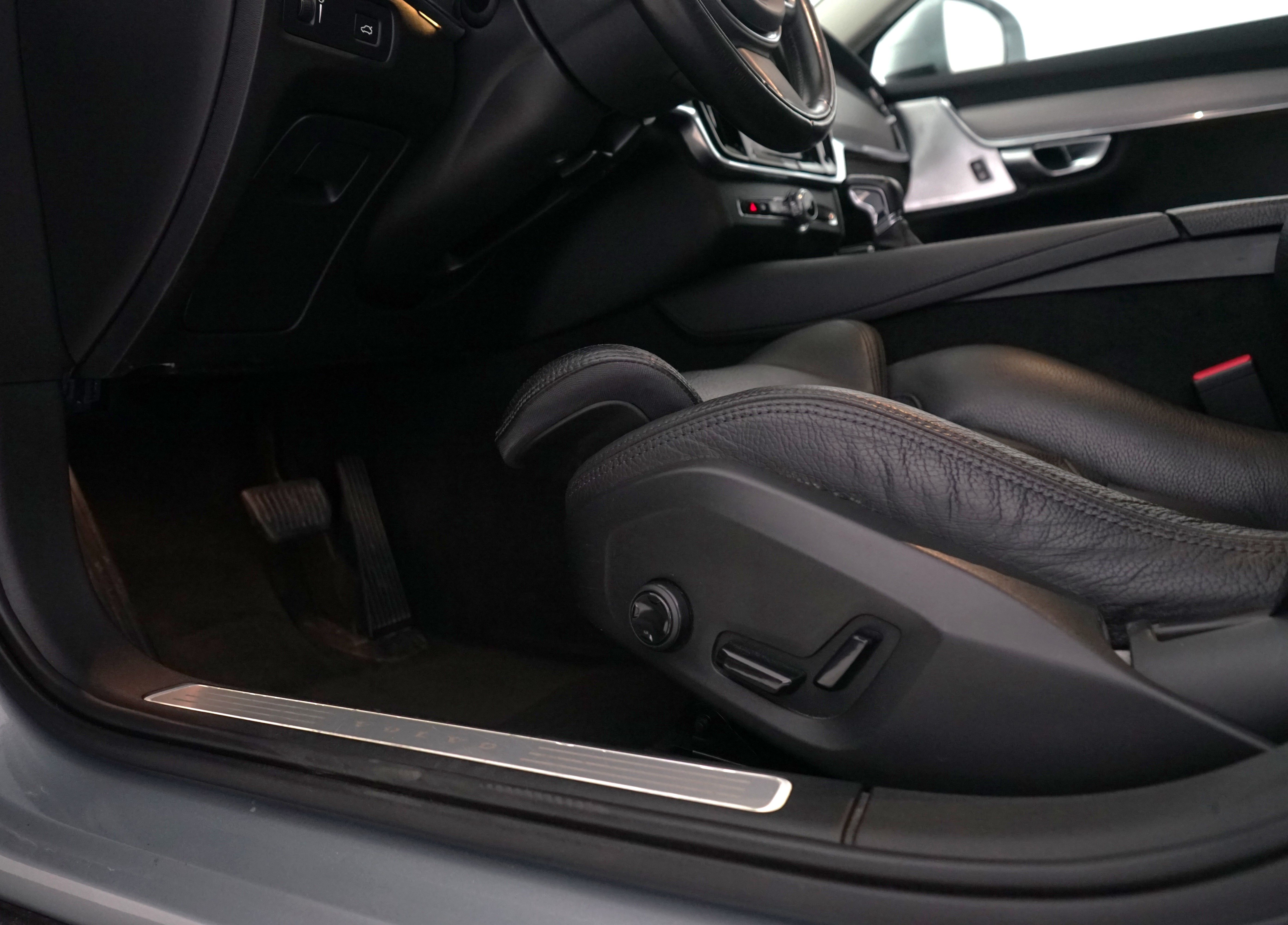 Volvo V90 Cross Country 2017