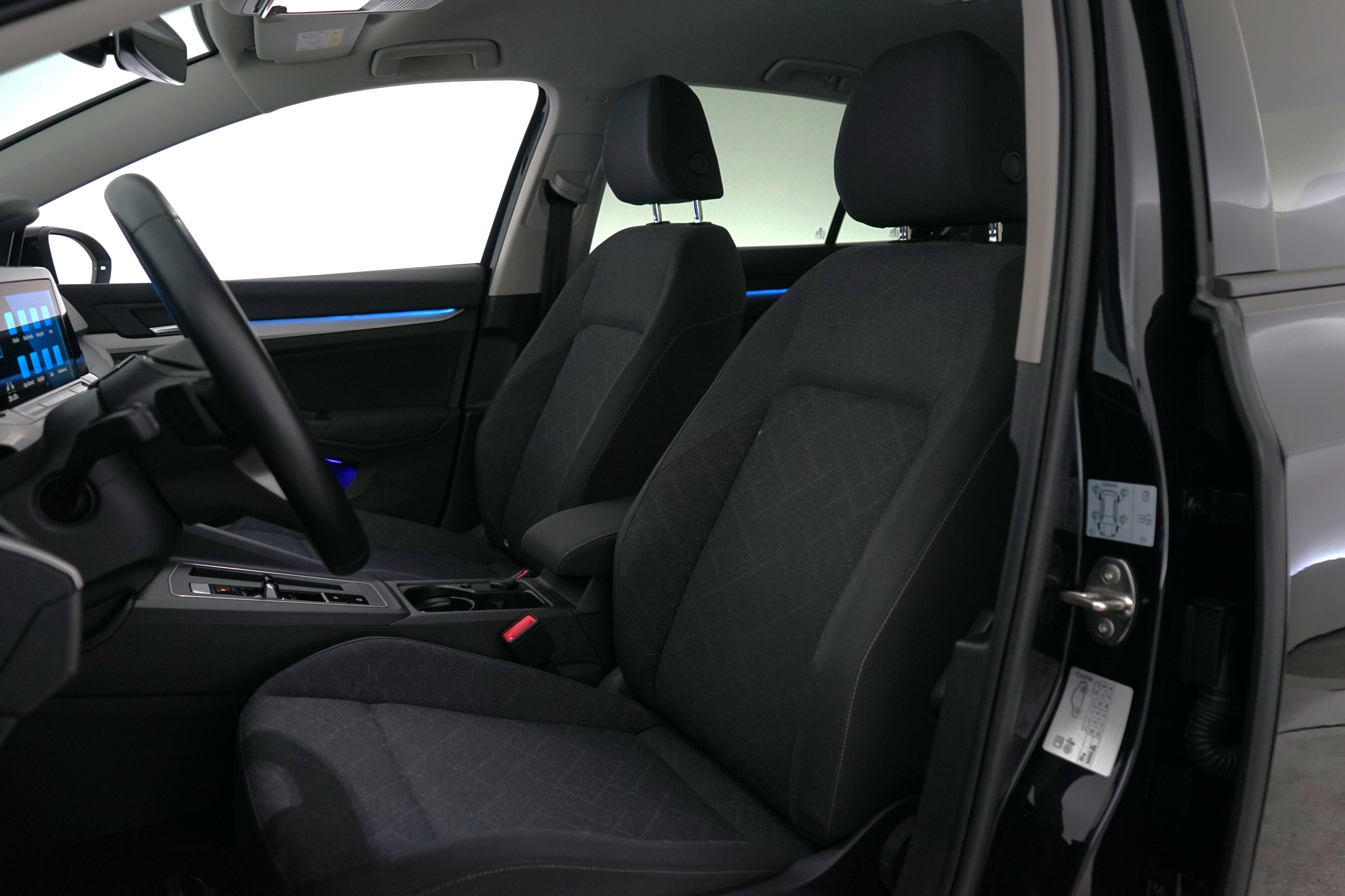 Volkswagen Golf 2021