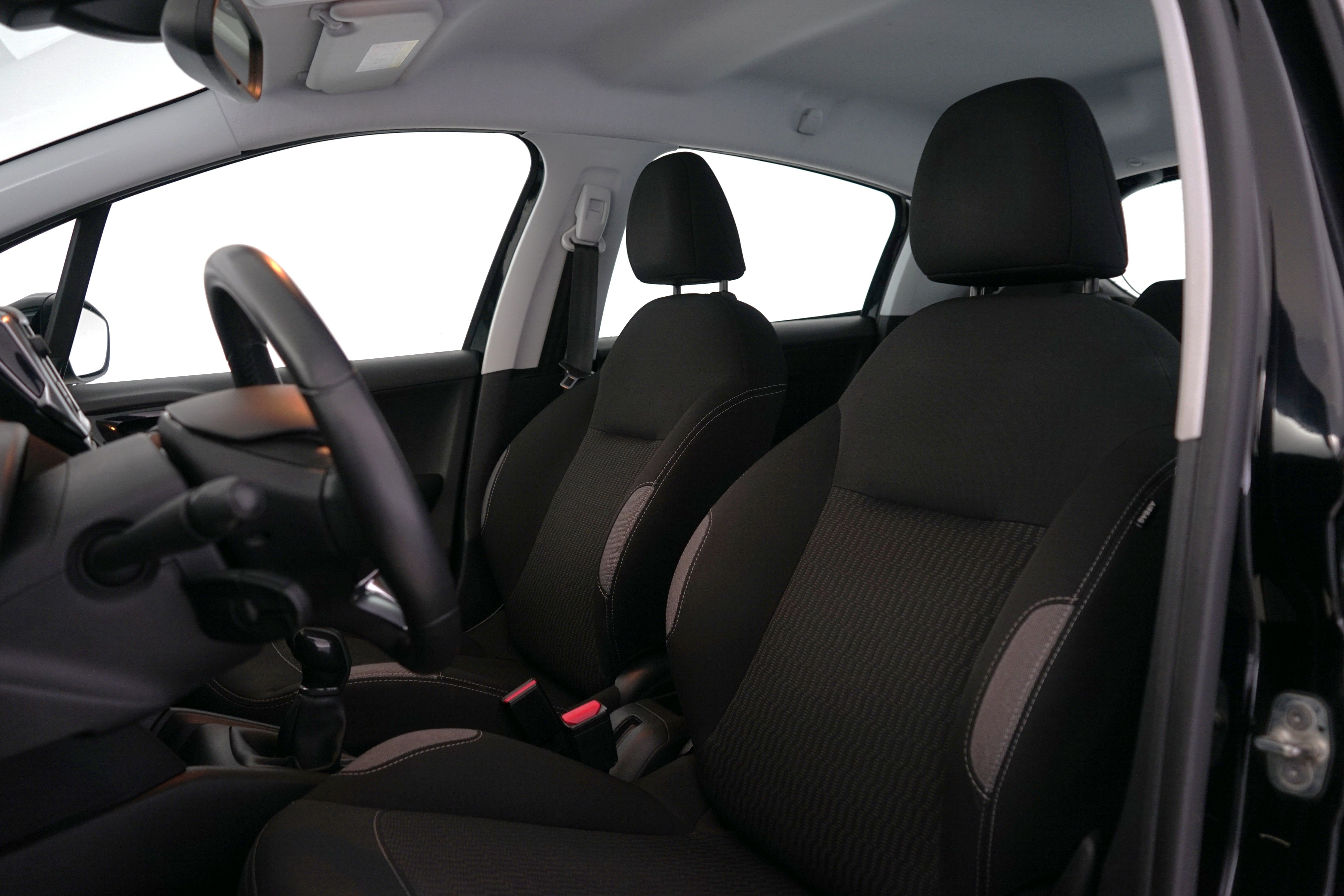 Peugeot 208 2016