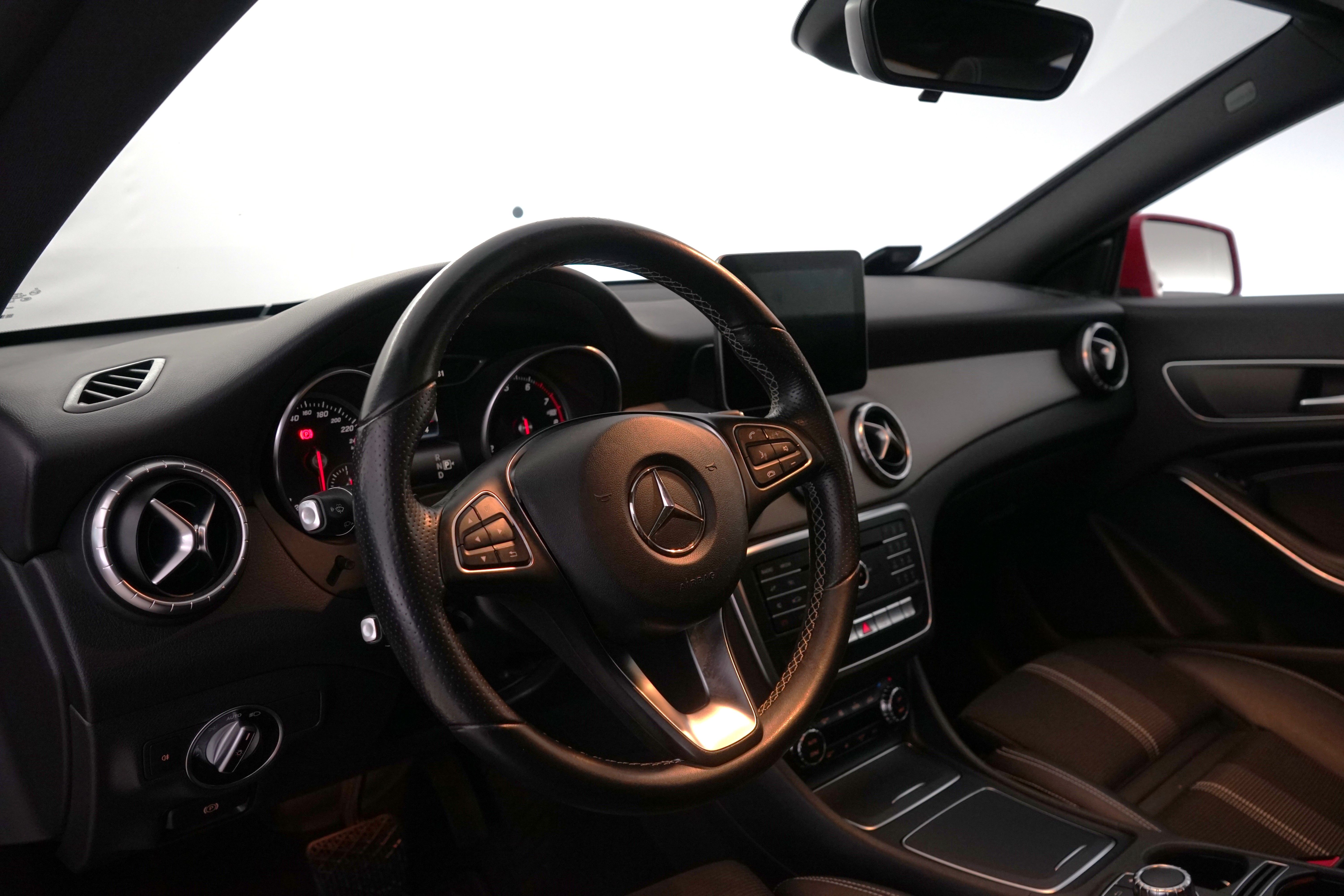 Mercedes-Benz CLA 2018