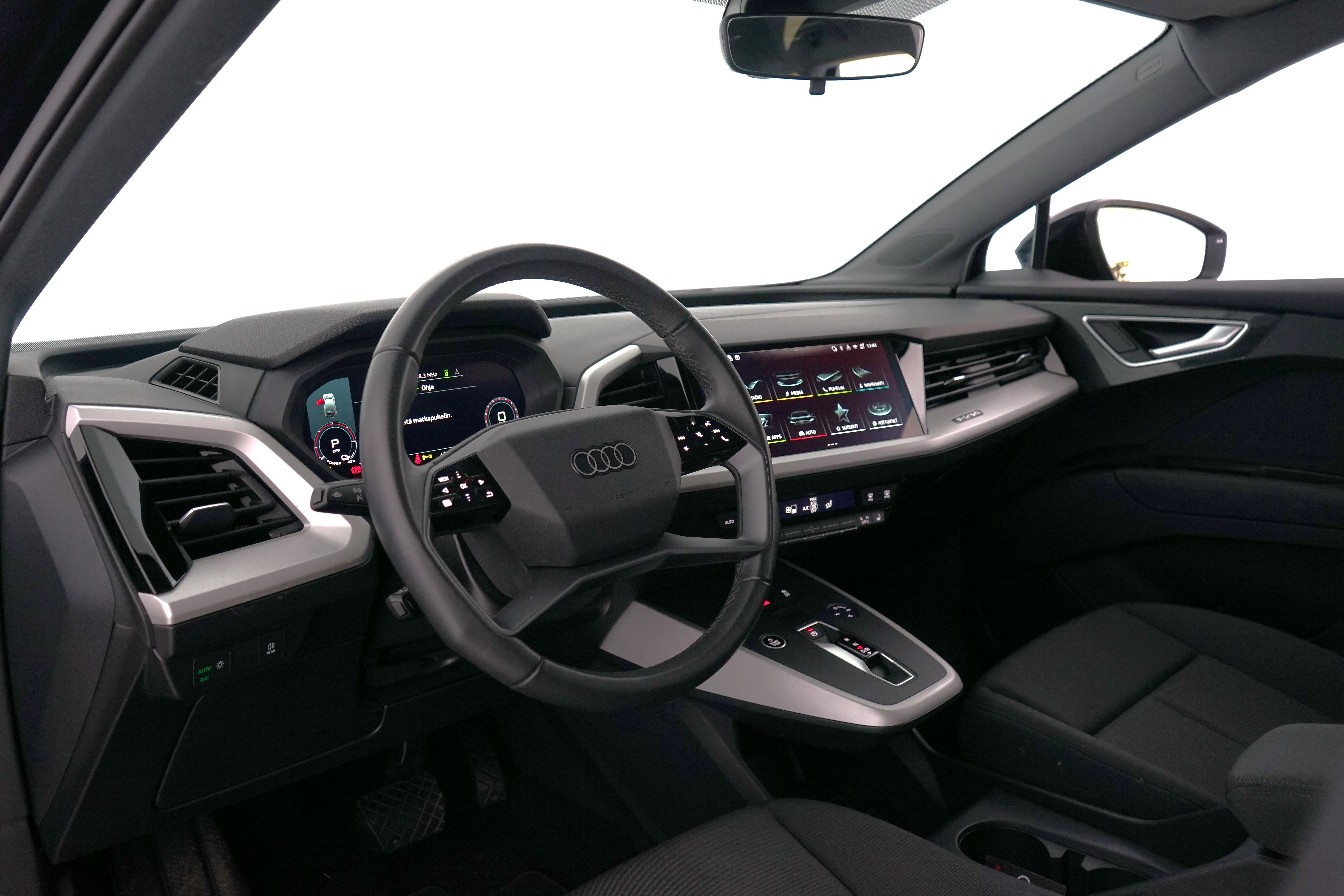 Audi Q4 e-tron 2025
