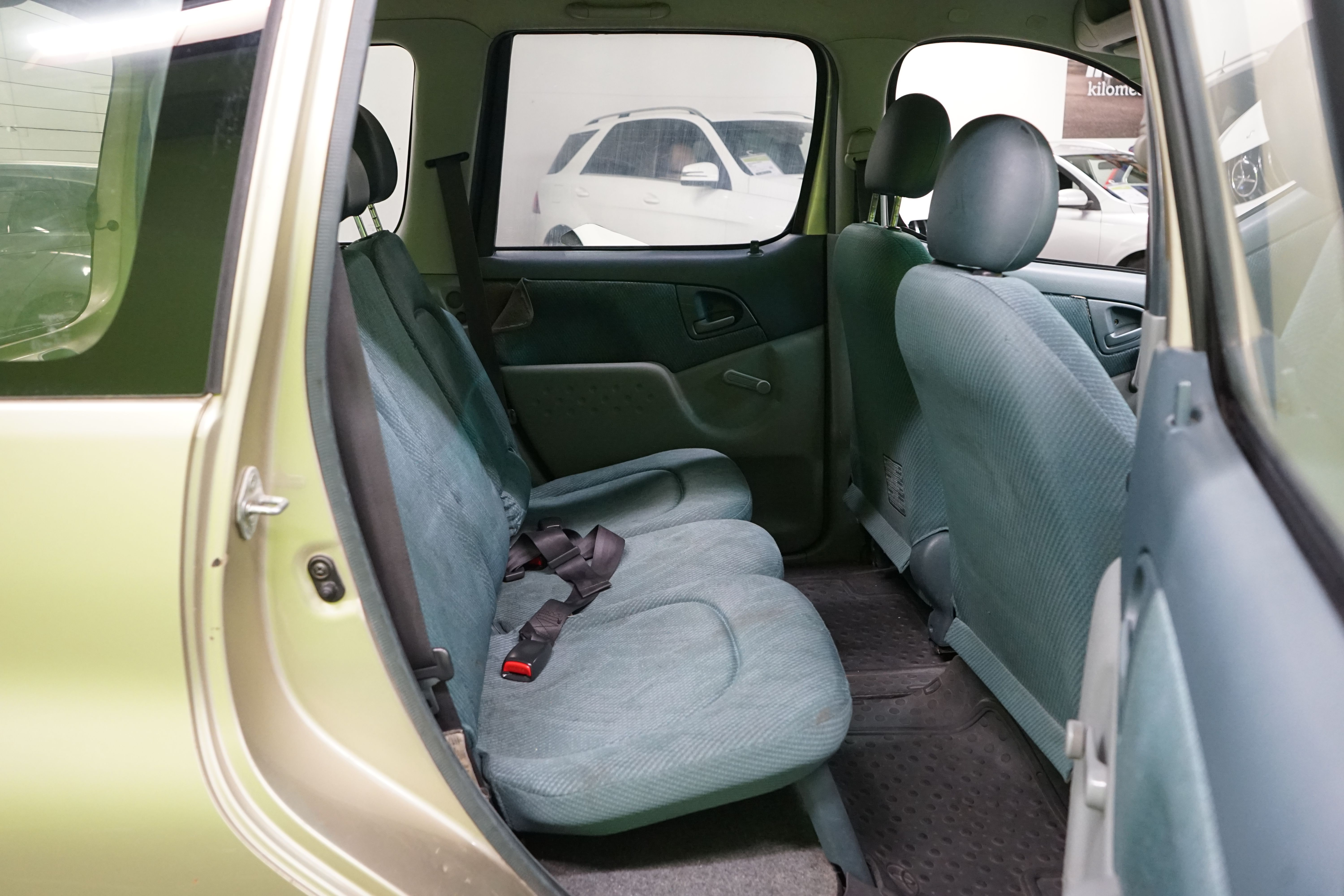 Toyota Yaris Verso 2001