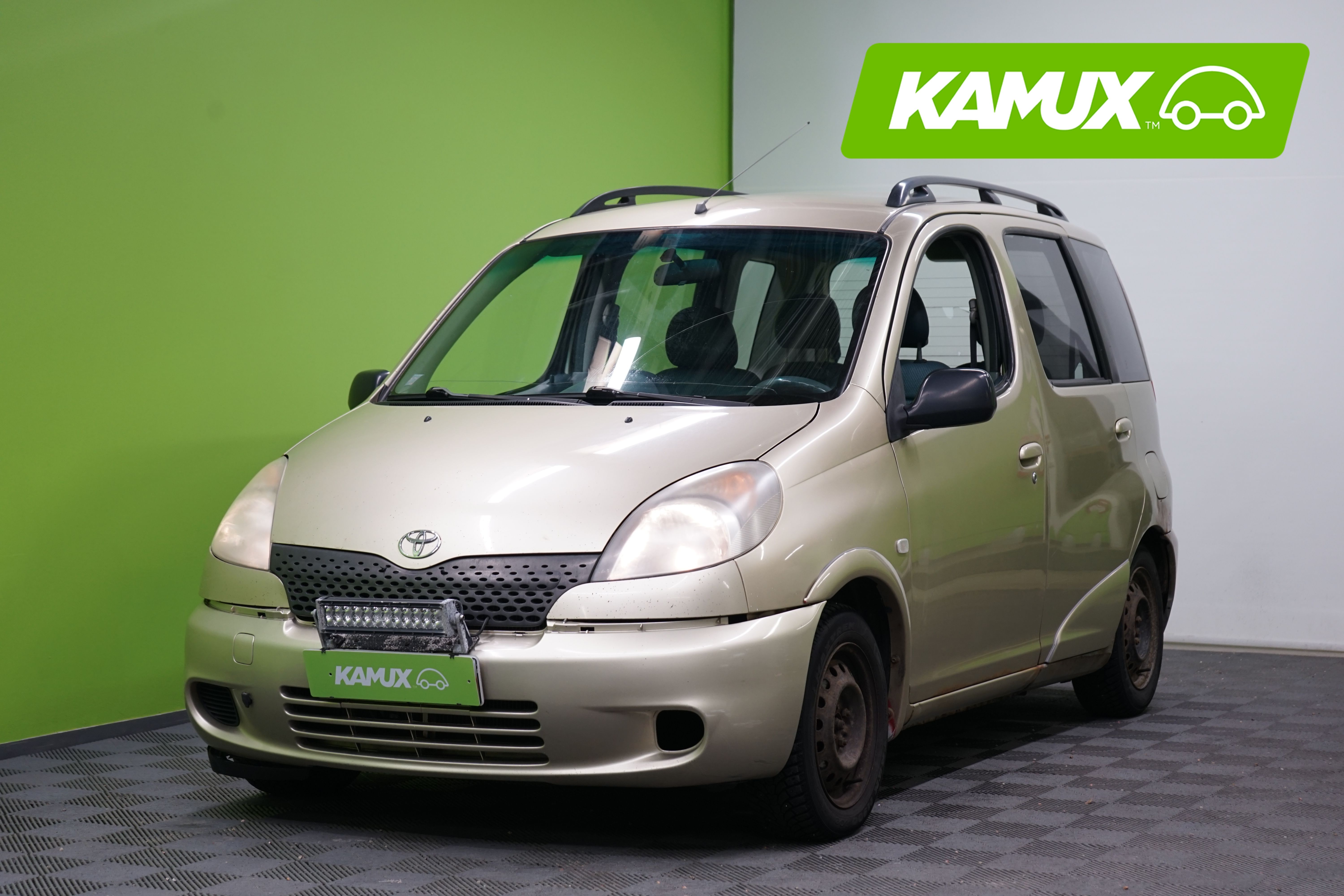 Toyota Yaris Verso 2001