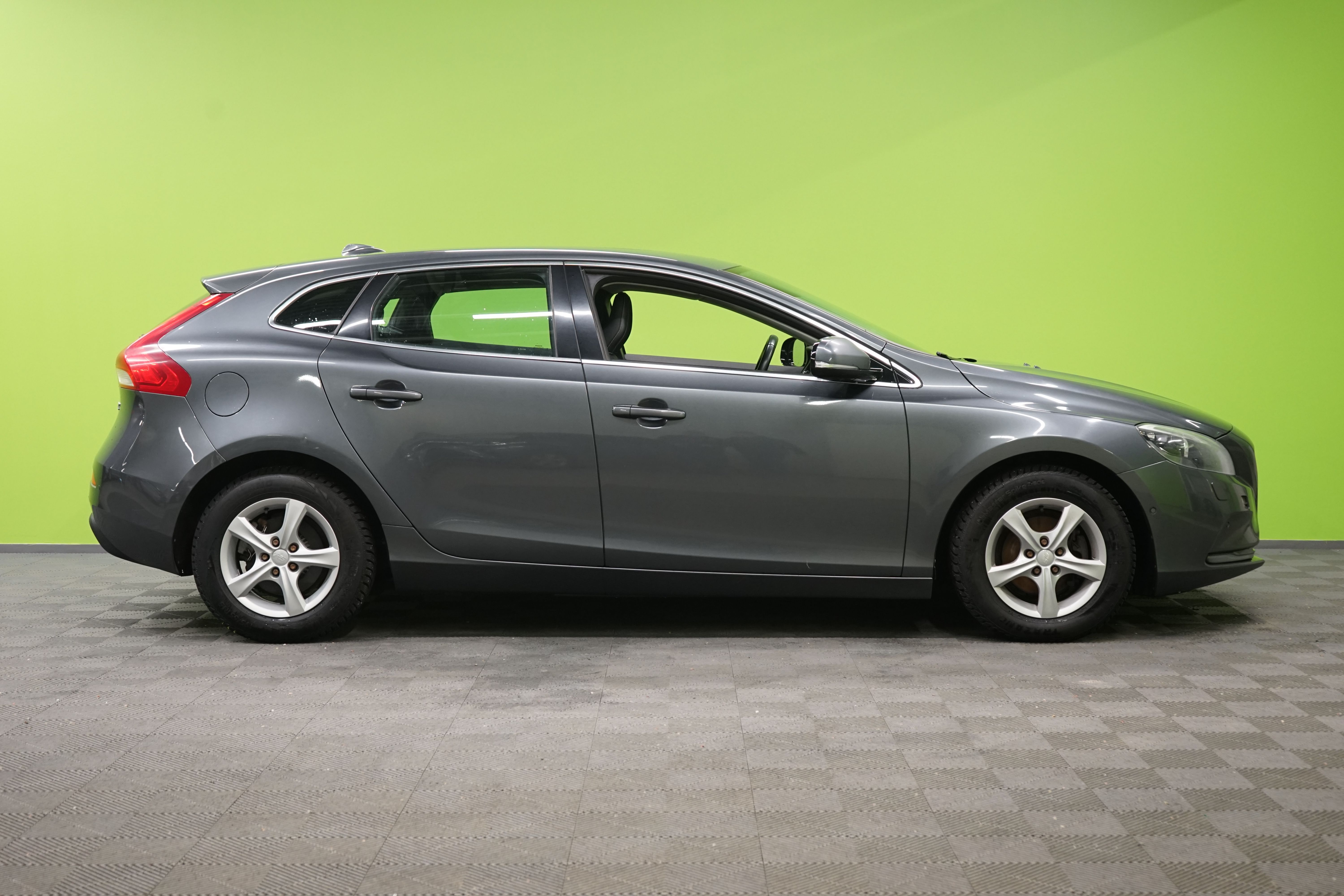 Volvo V40 2013
