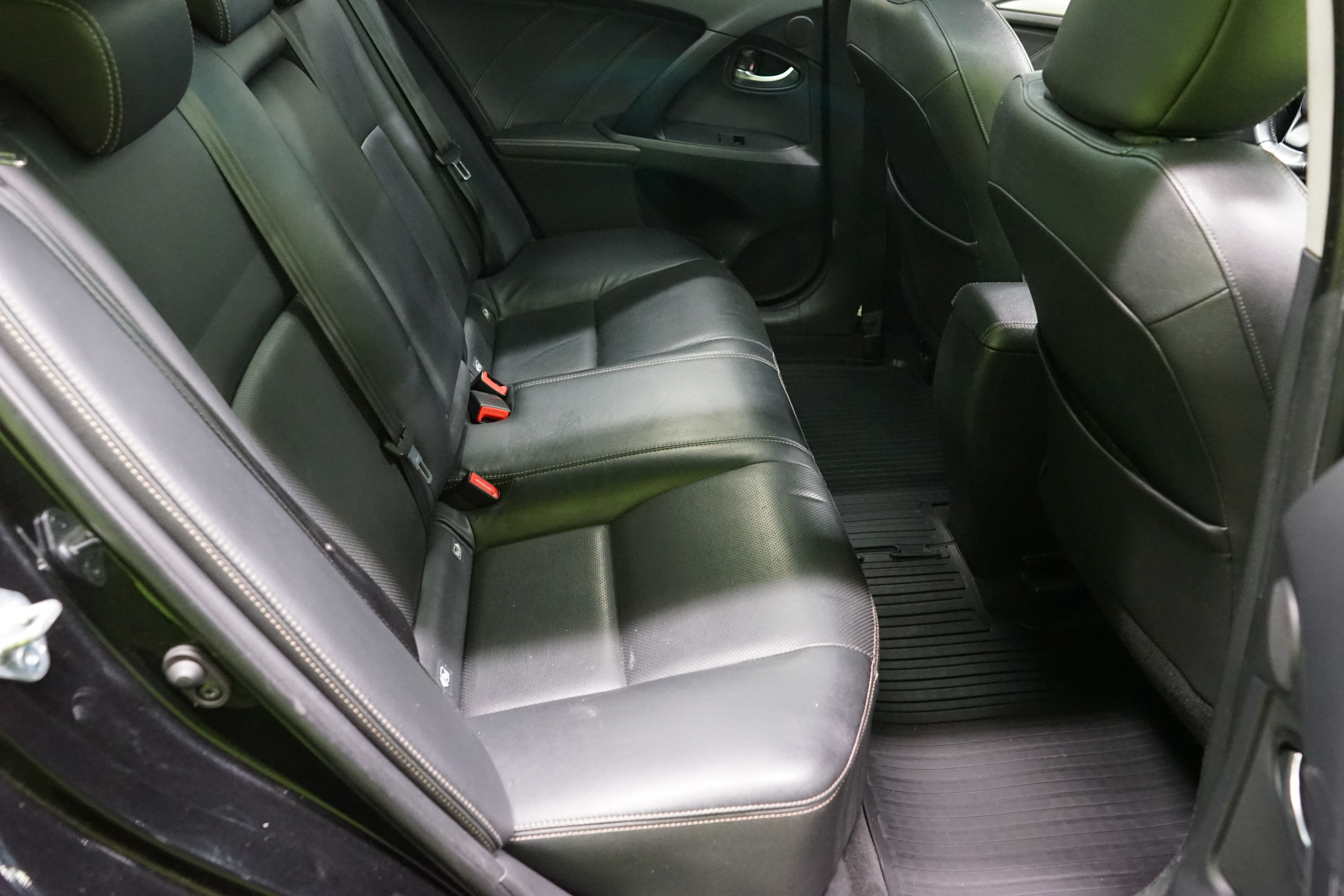 Toyota Avensis 2015
