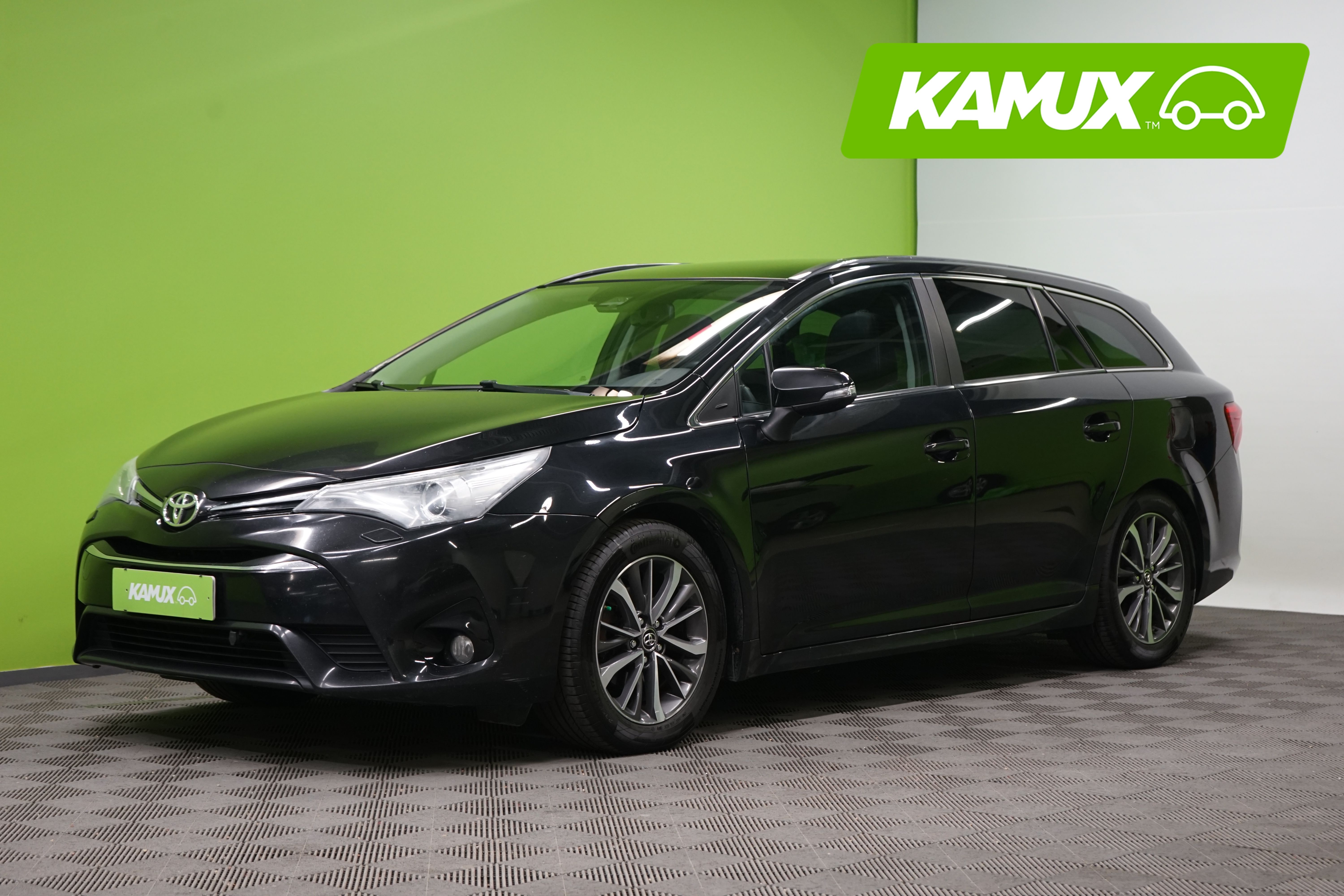 Toyota Avensis 2015