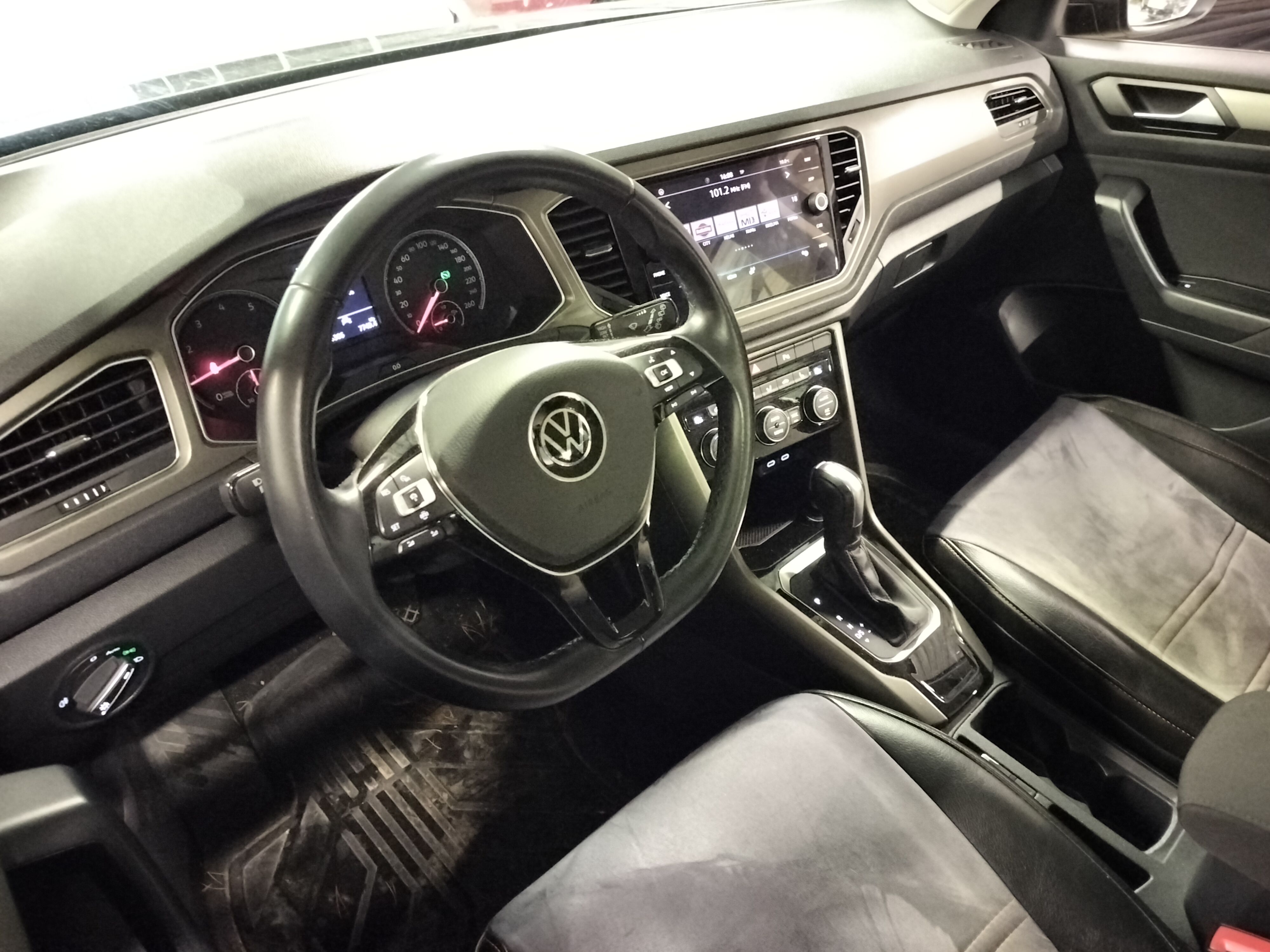 Volkswagen T-Roc 2021