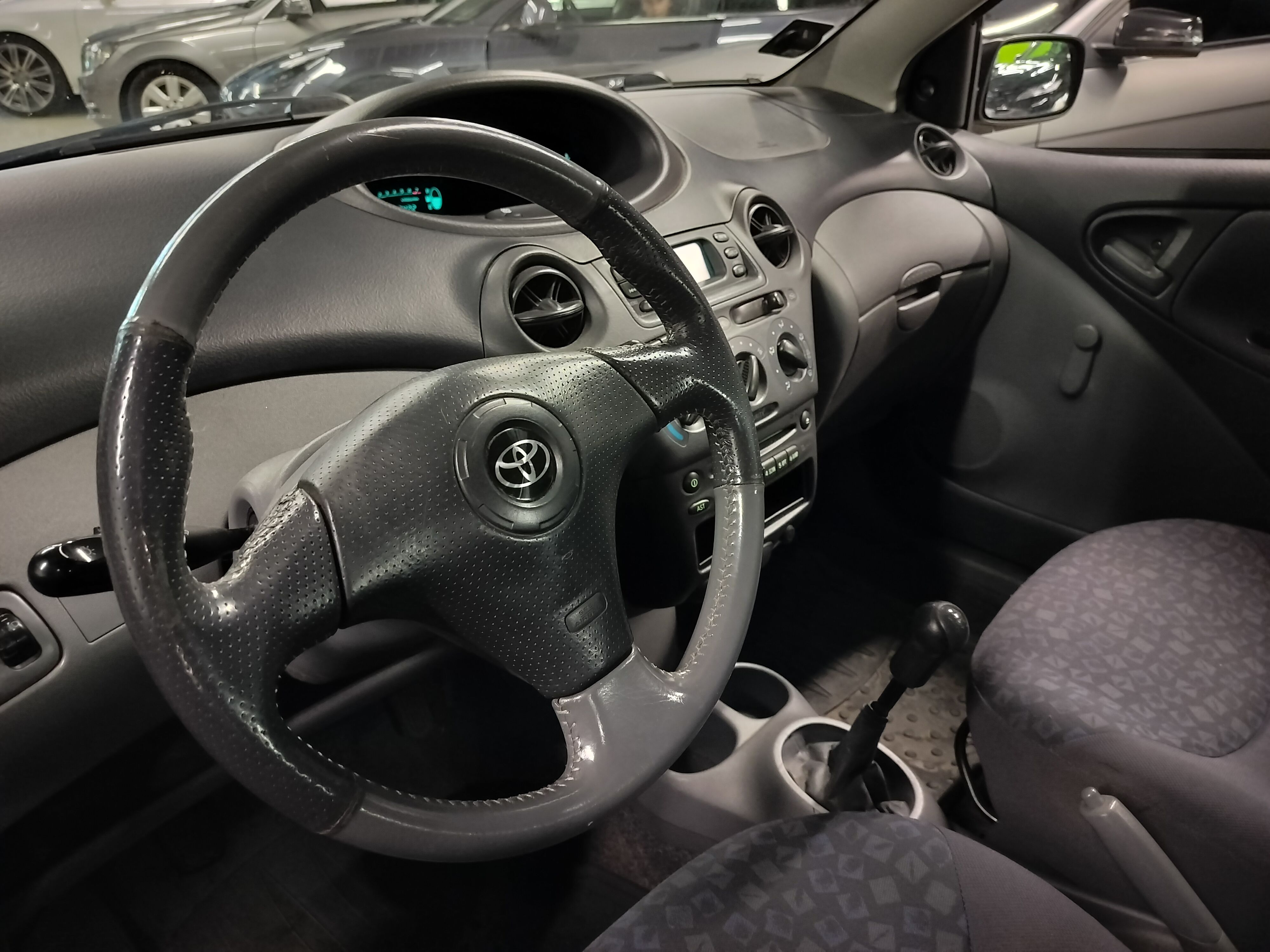 Toyota Yaris 2001