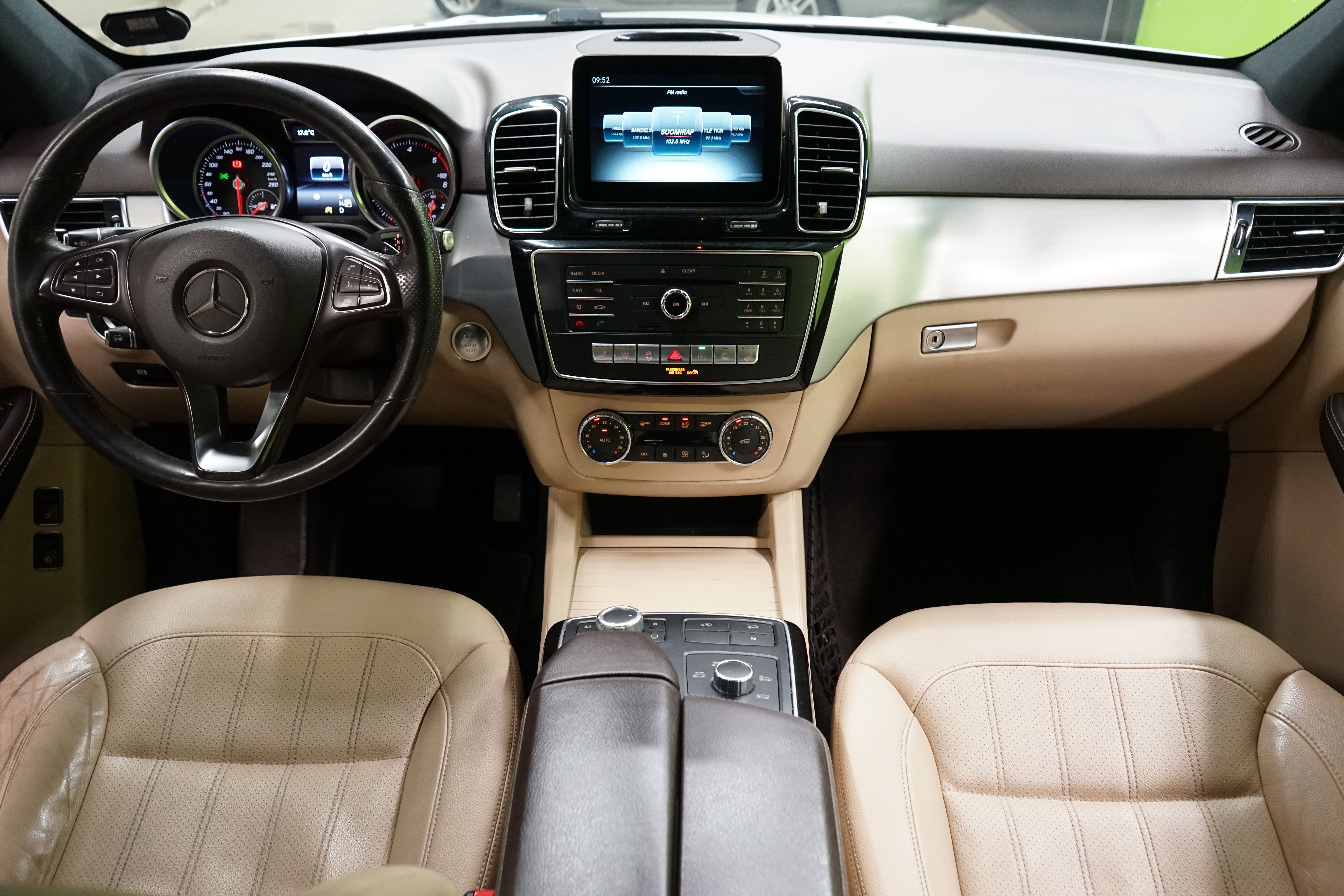 Mercedes-Benz GLE 2016