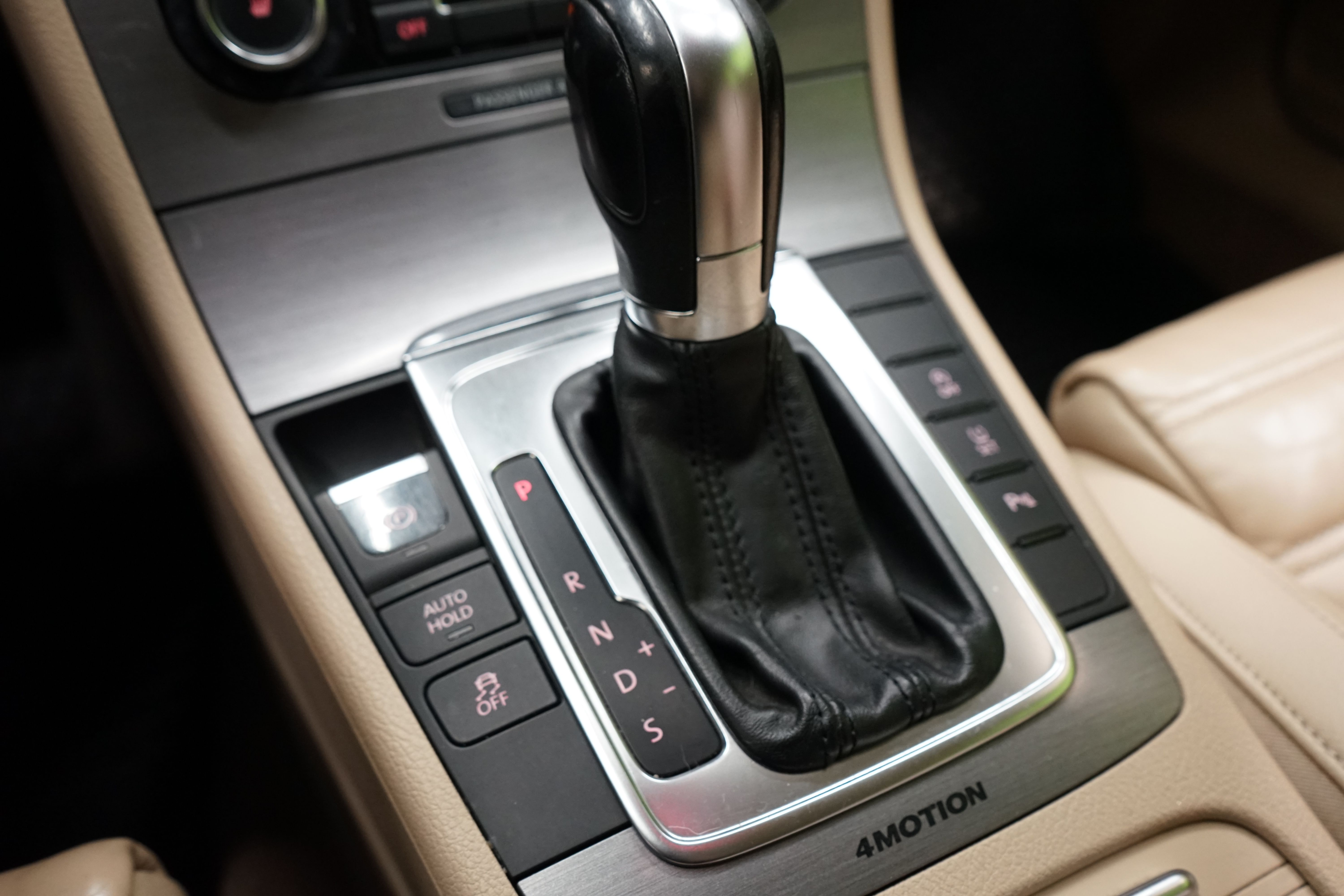 Volkswagen Passat 2011