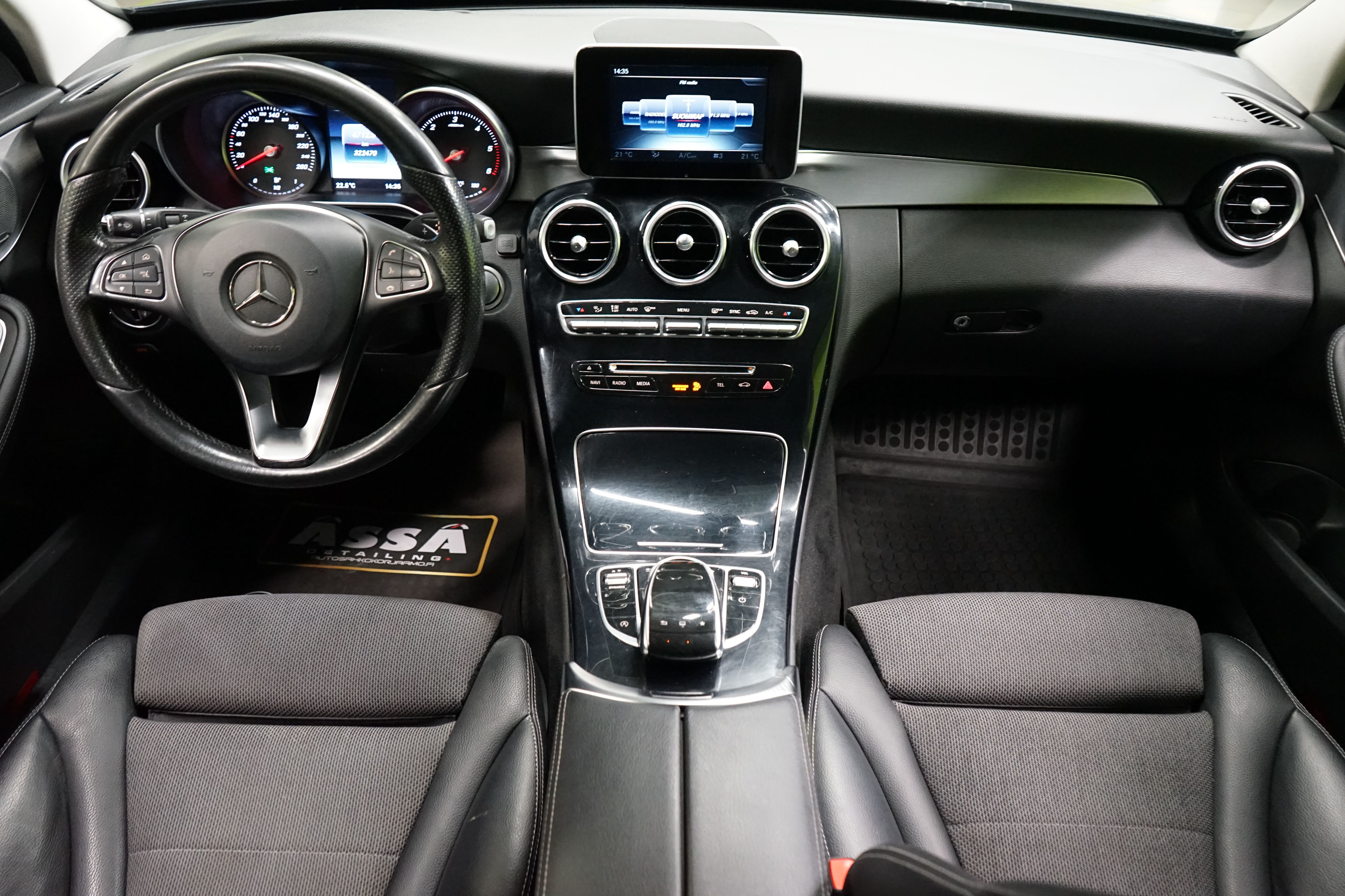 Mercedes-Benz C 2015