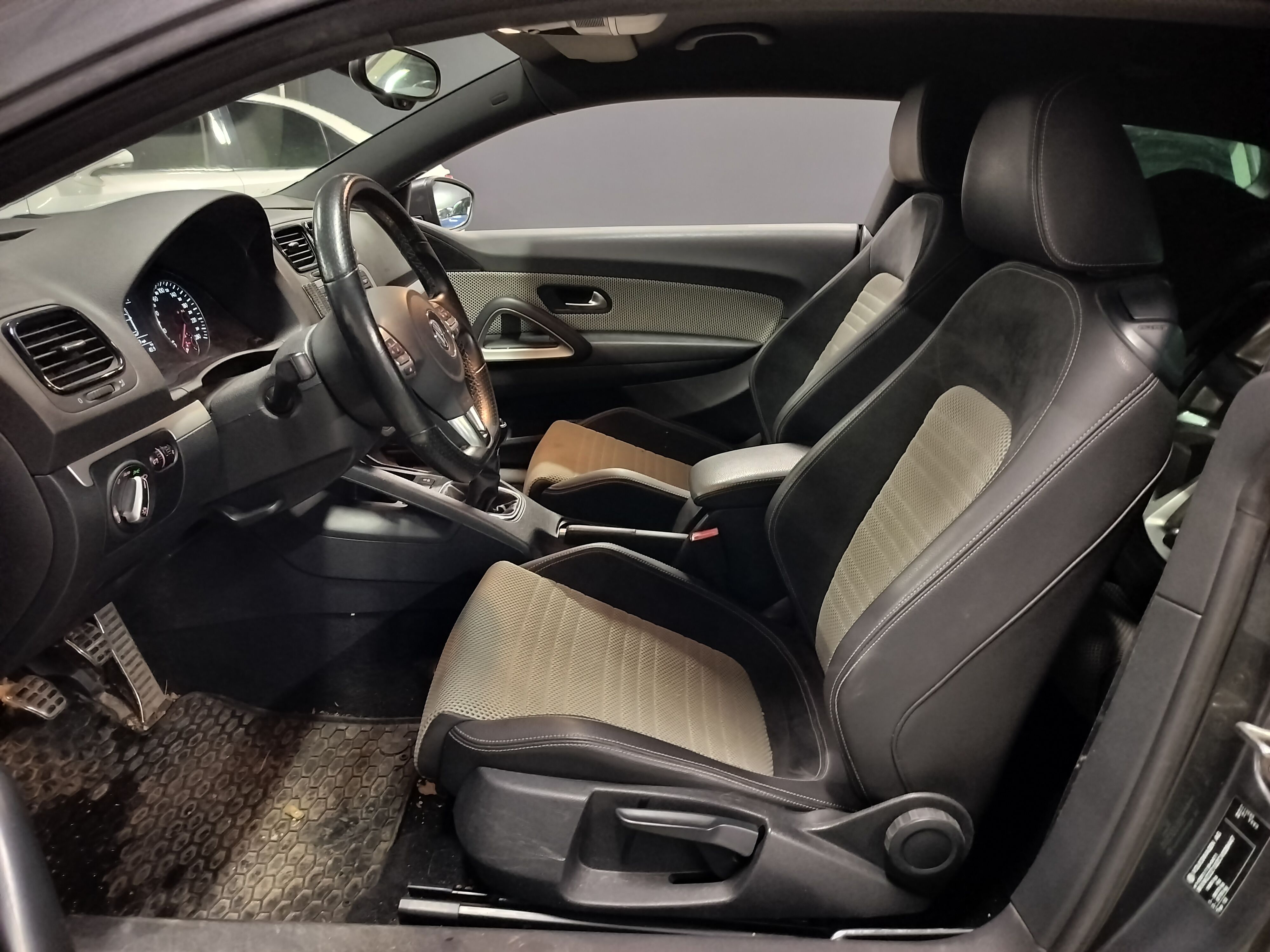 Volkswagen Scirocco 2012