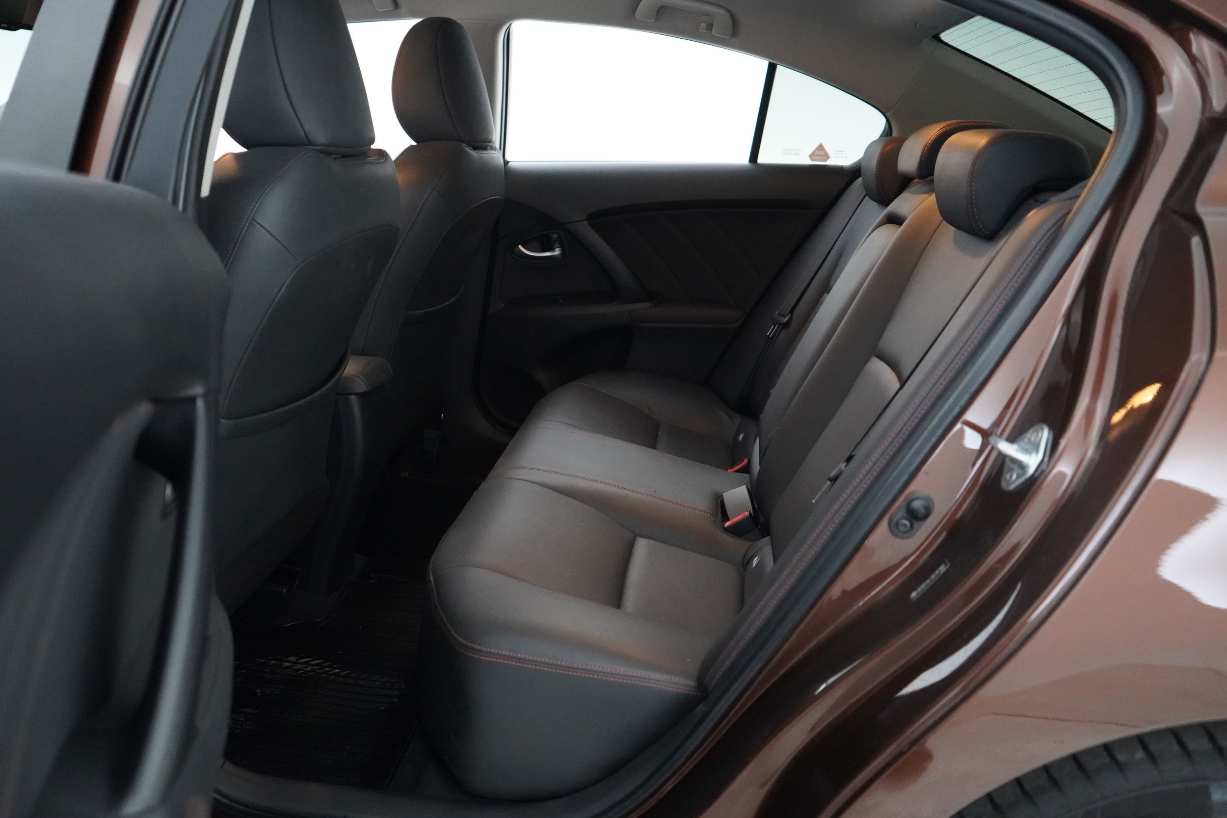 Toyota Avensis 2015