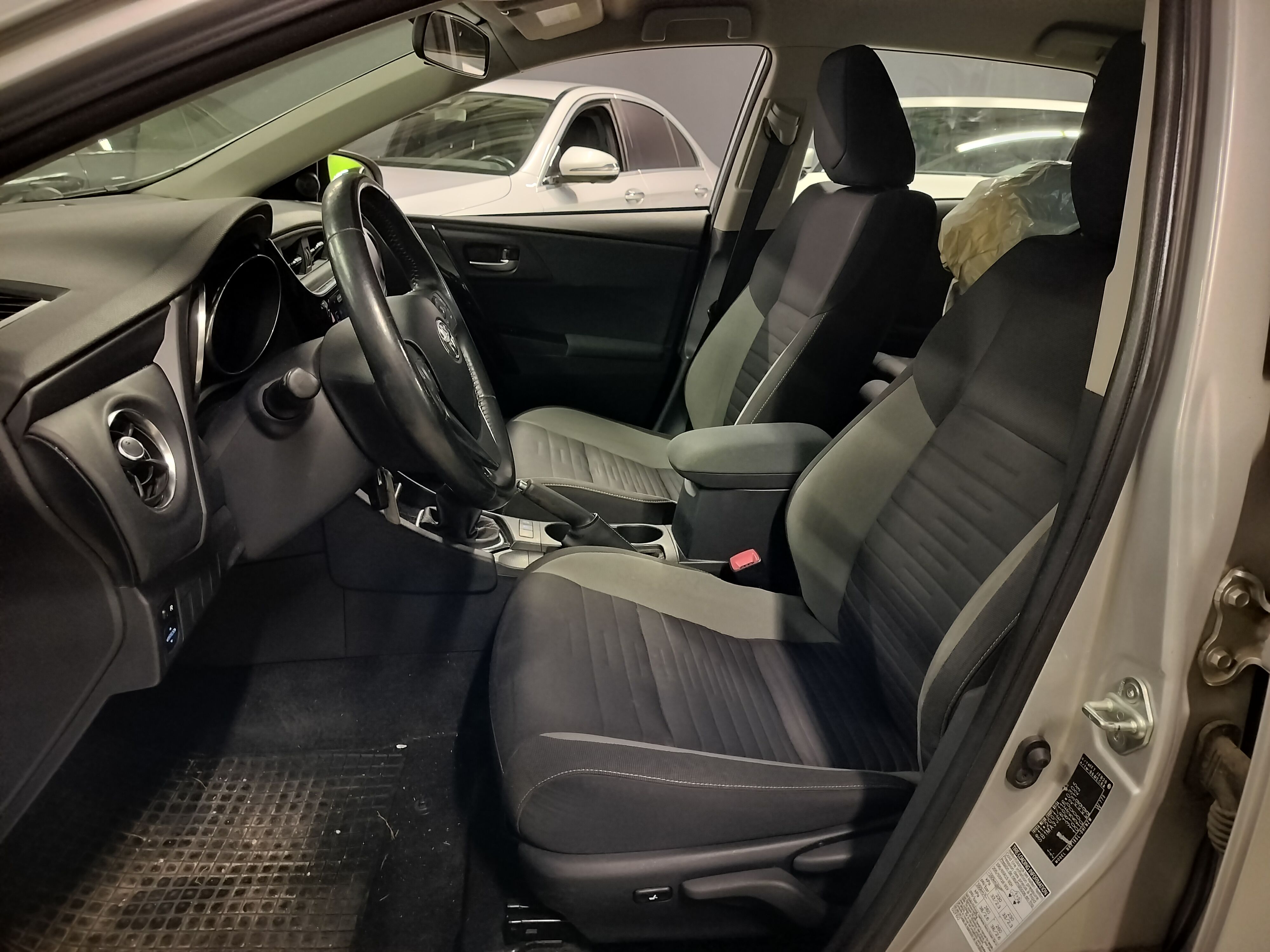 Toyota Auris 2016