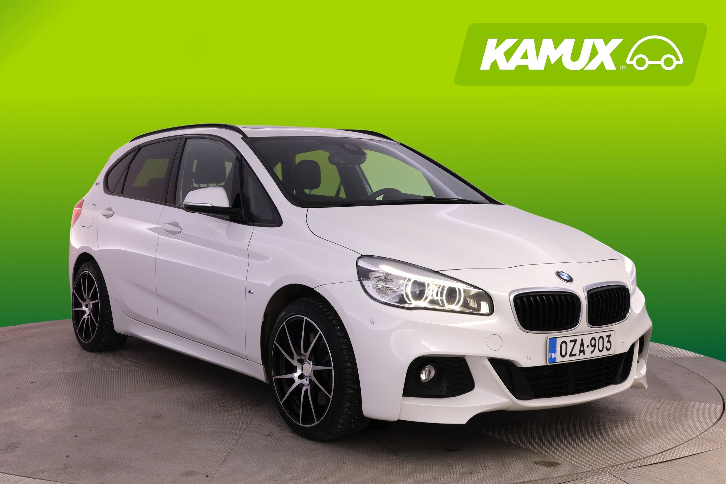 BMW 225 2016