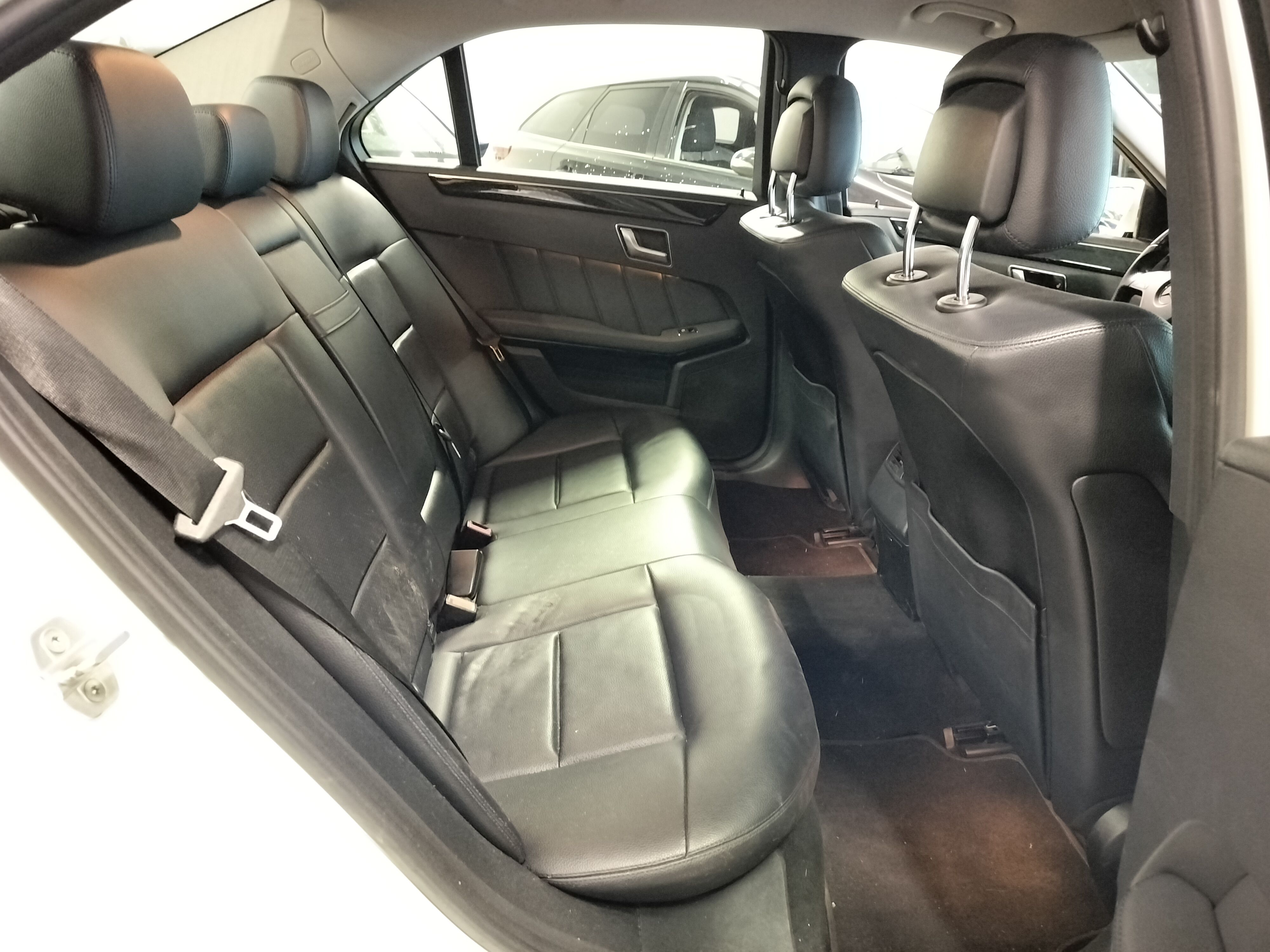Mercedes-Benz E 2012