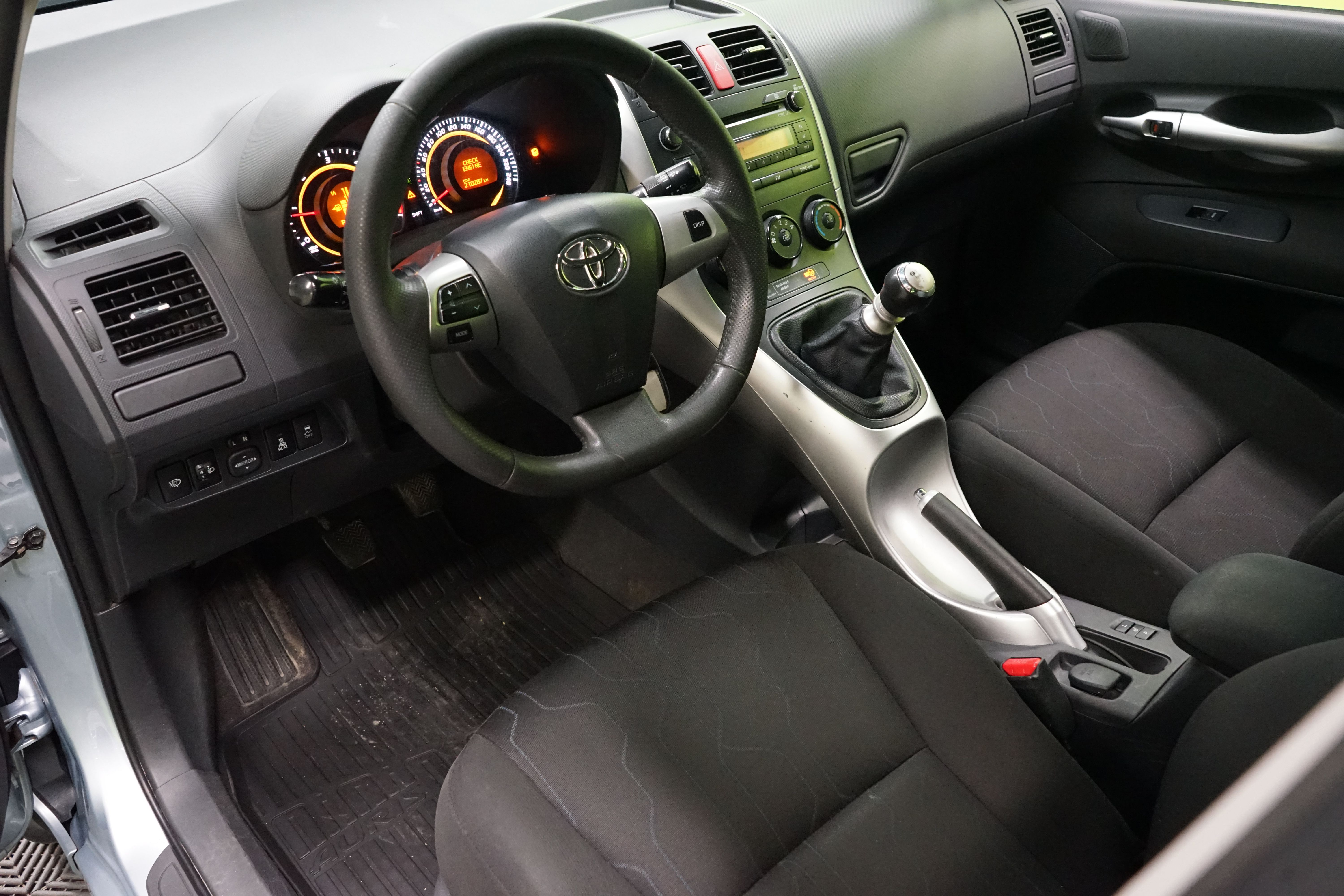 Toyota Auris 2012