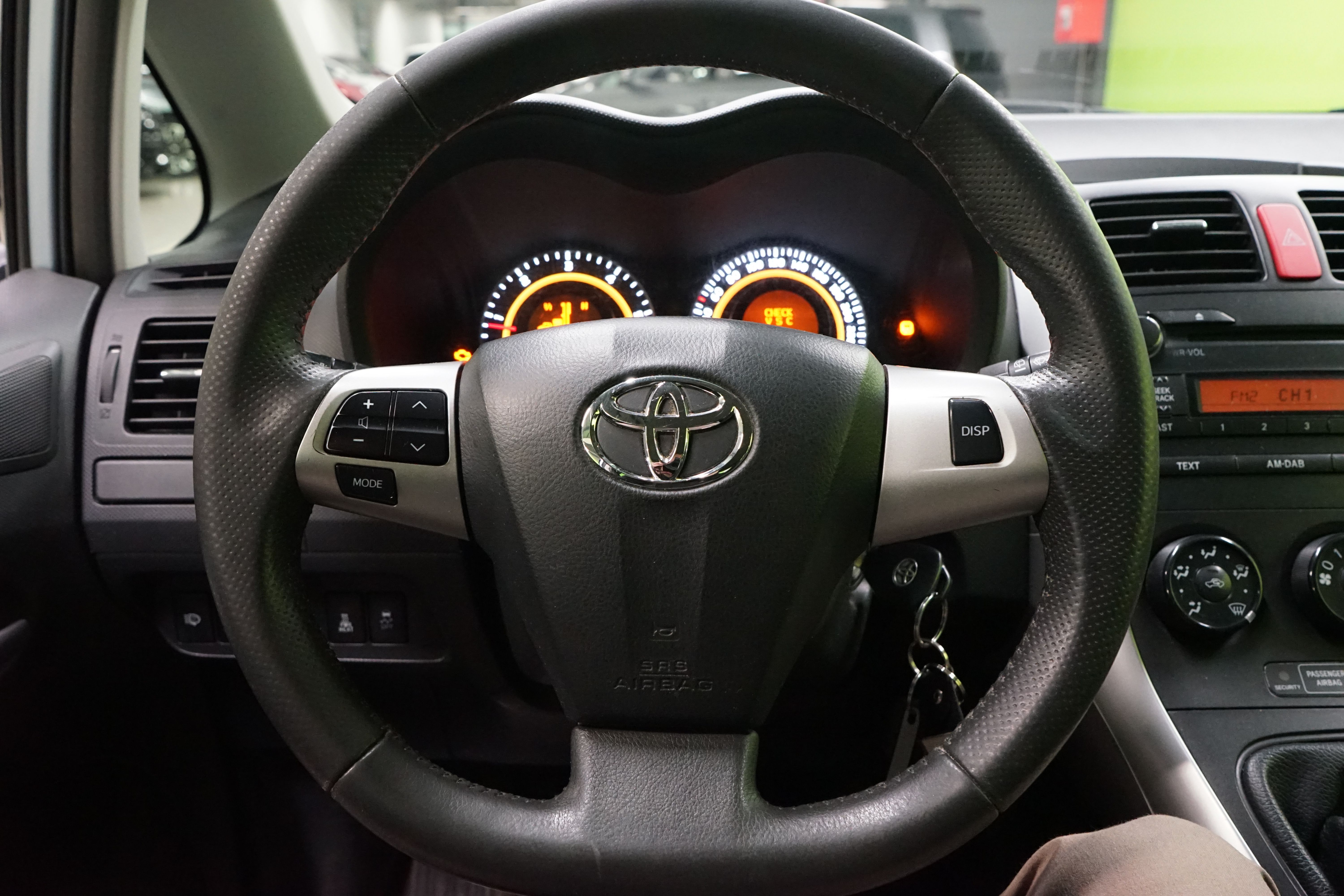 Toyota Auris 2012