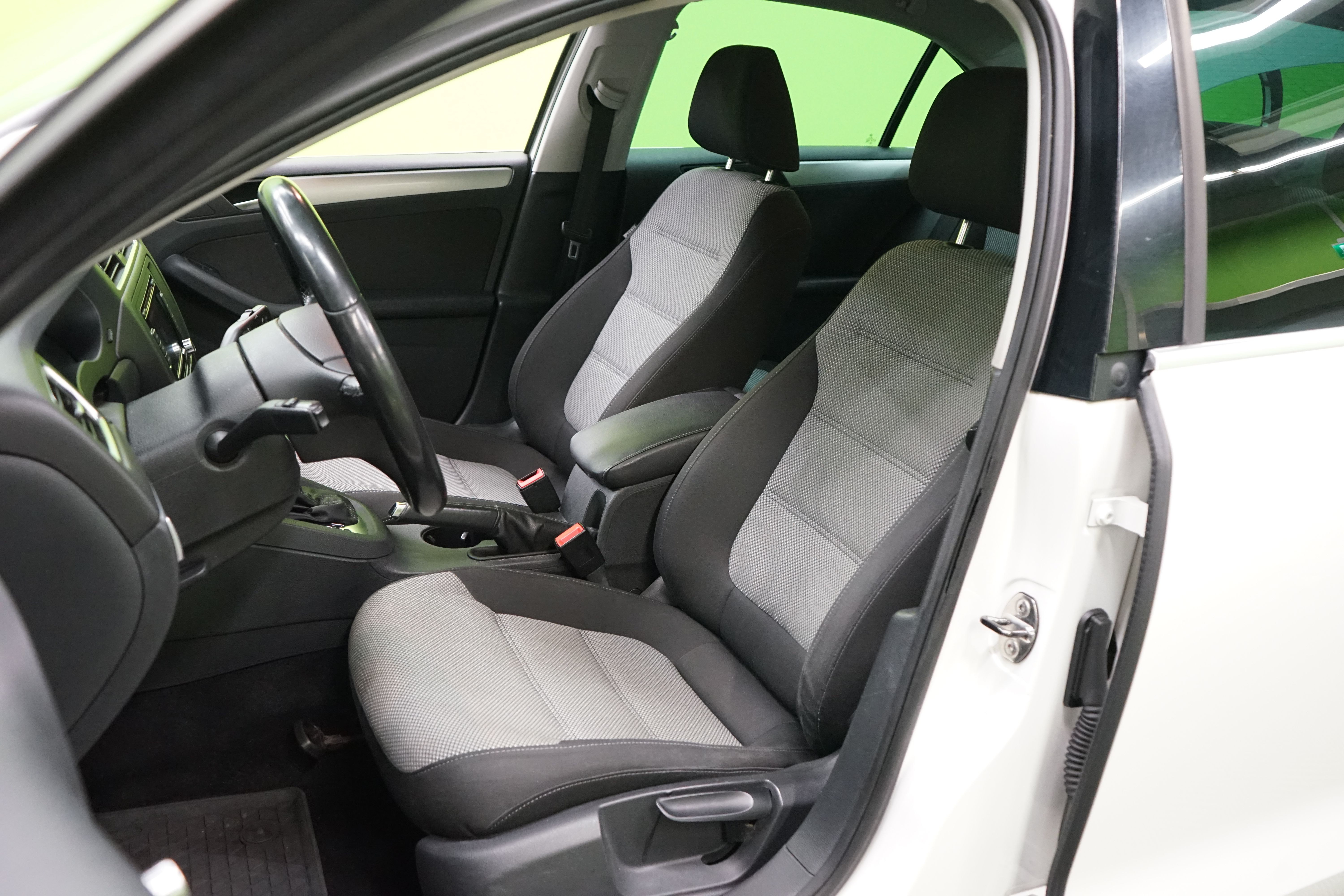 Volkswagen Jetta 2013