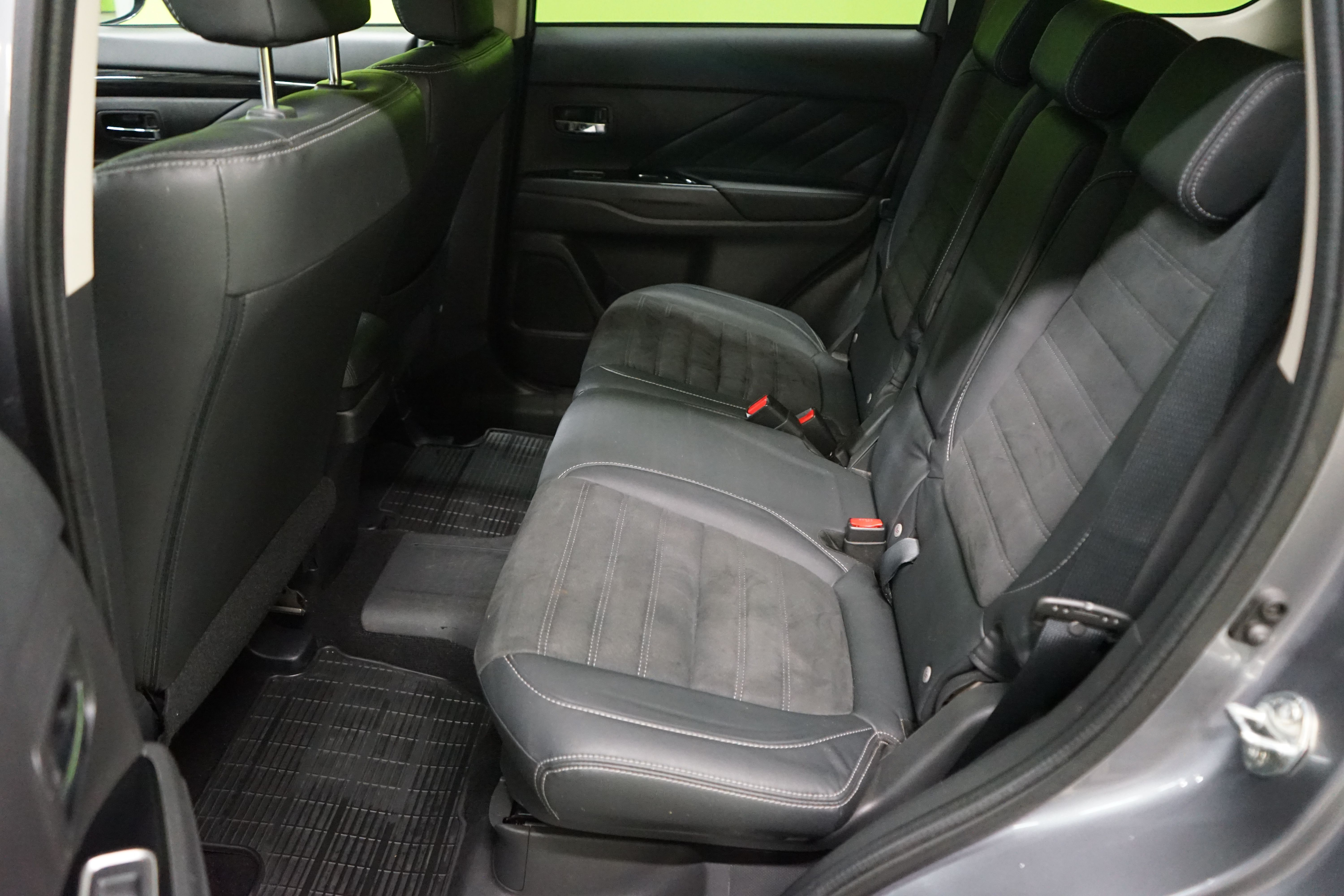 Mitsubishi Outlander PHEV 2017