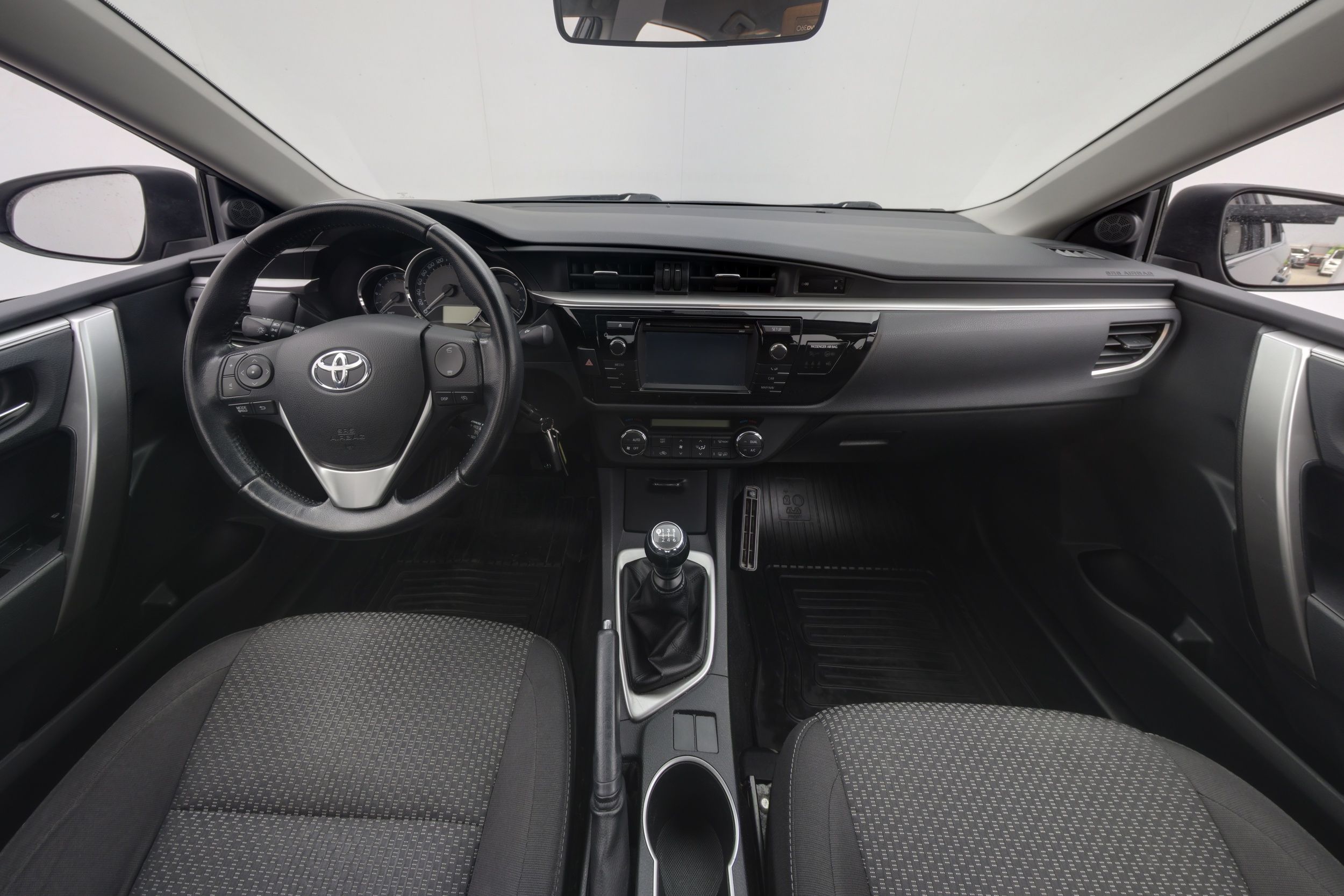 Toyota Corolla 2015