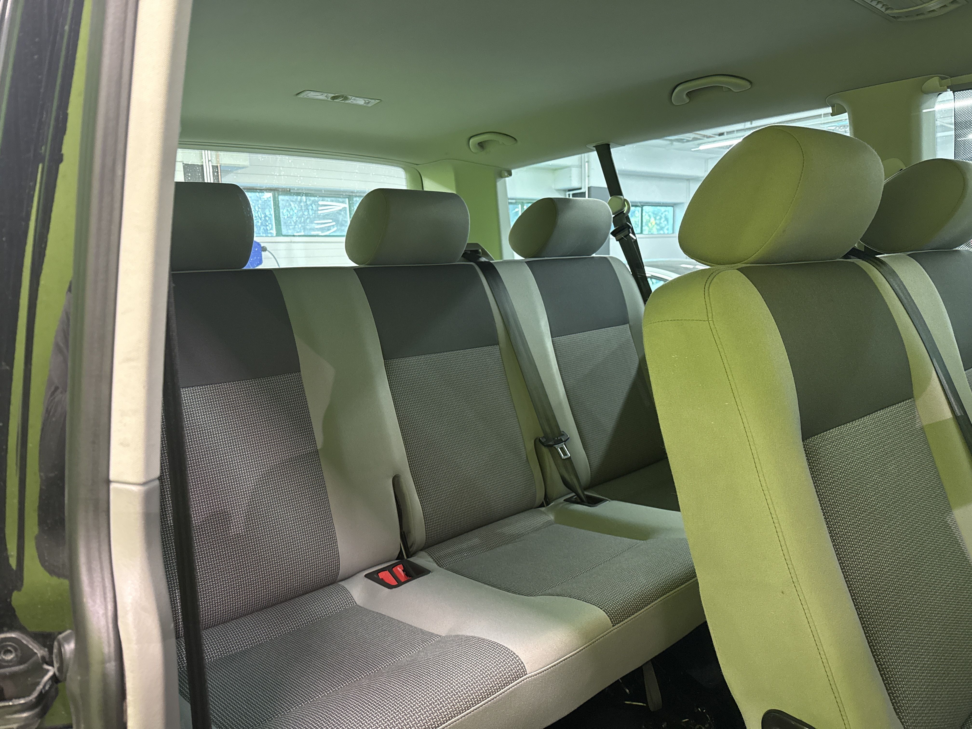 Volkswagen Caravelle 2014