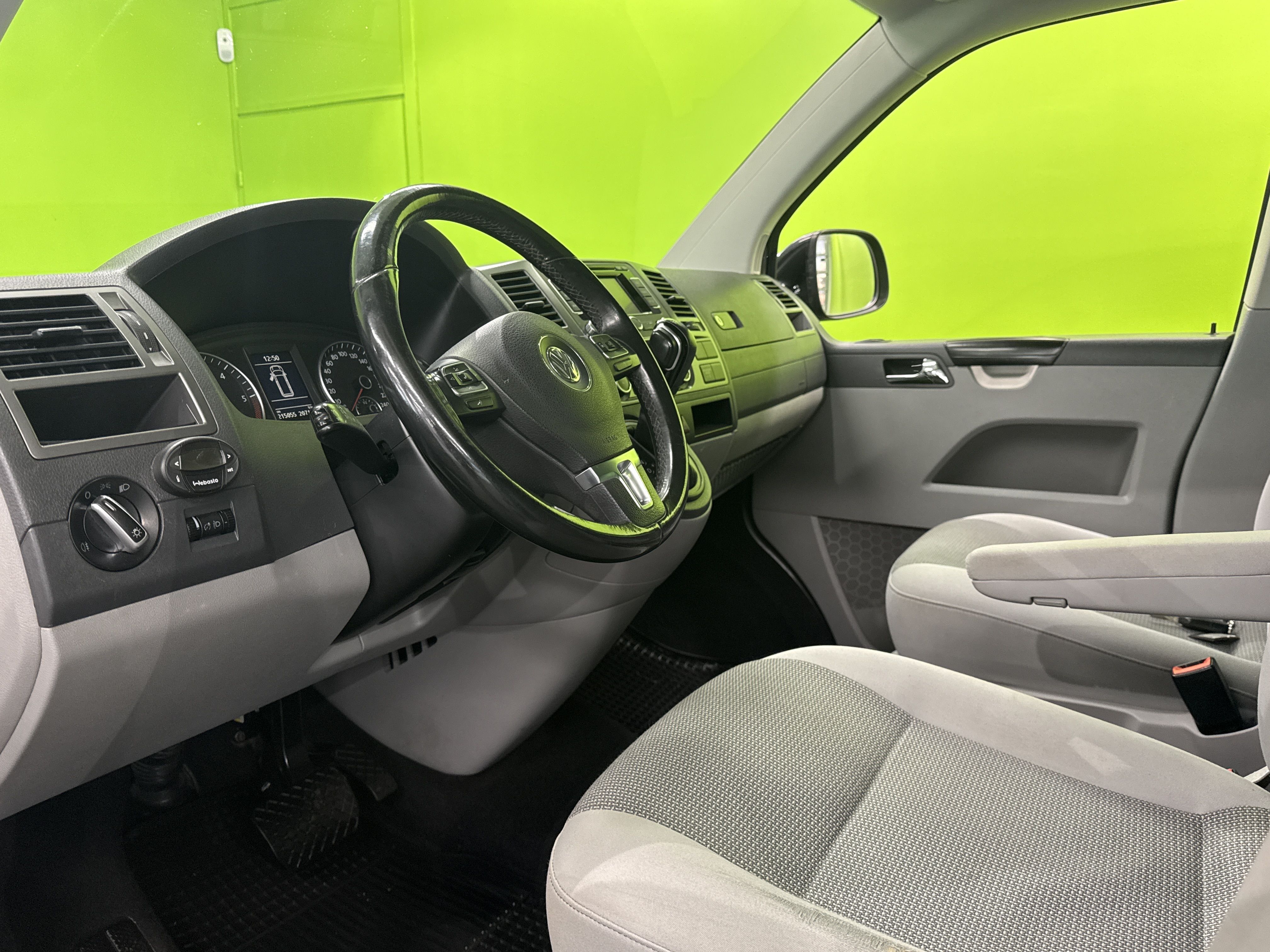 Volkswagen Caravelle 2014