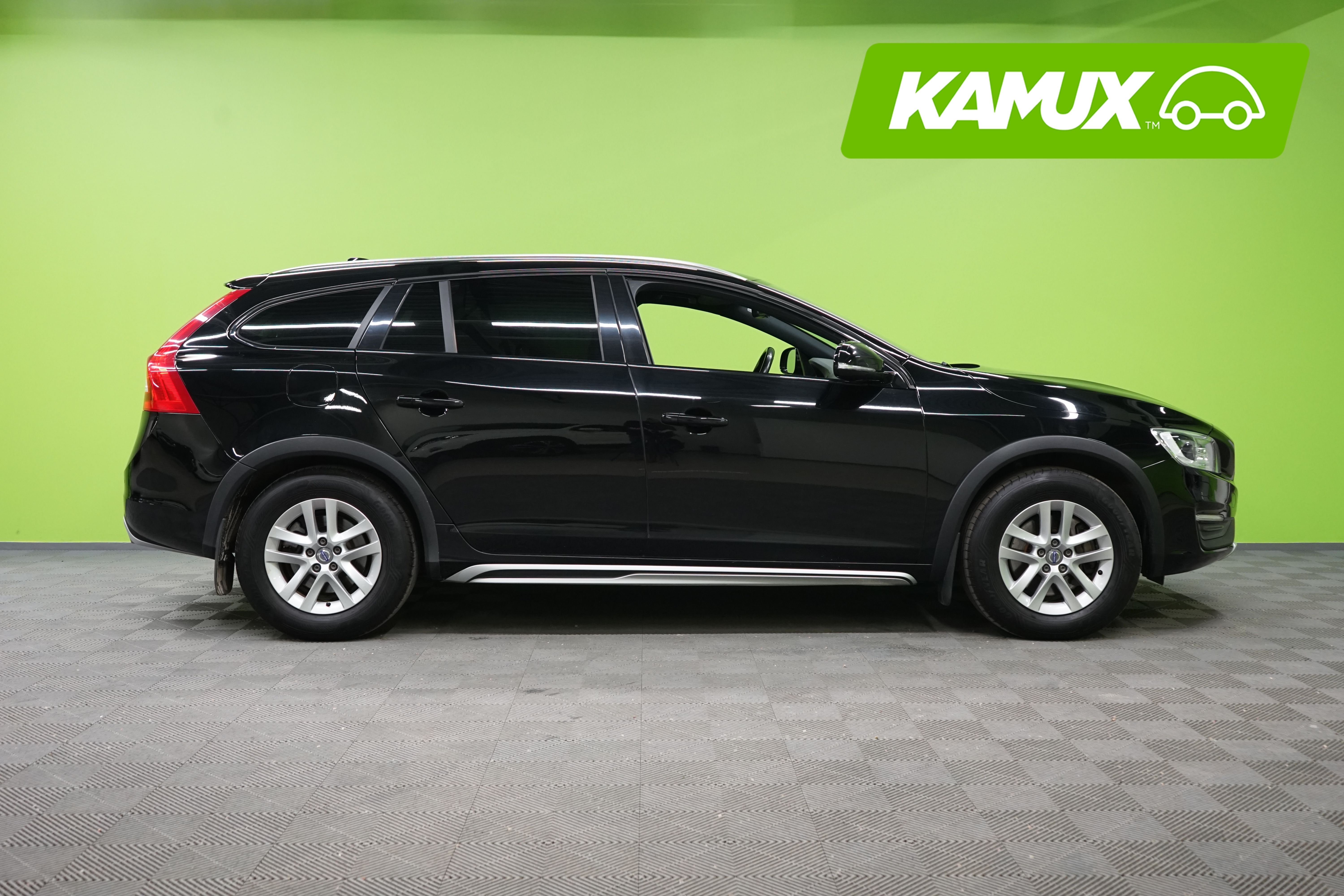 Volvo V60 Cross Country 2017