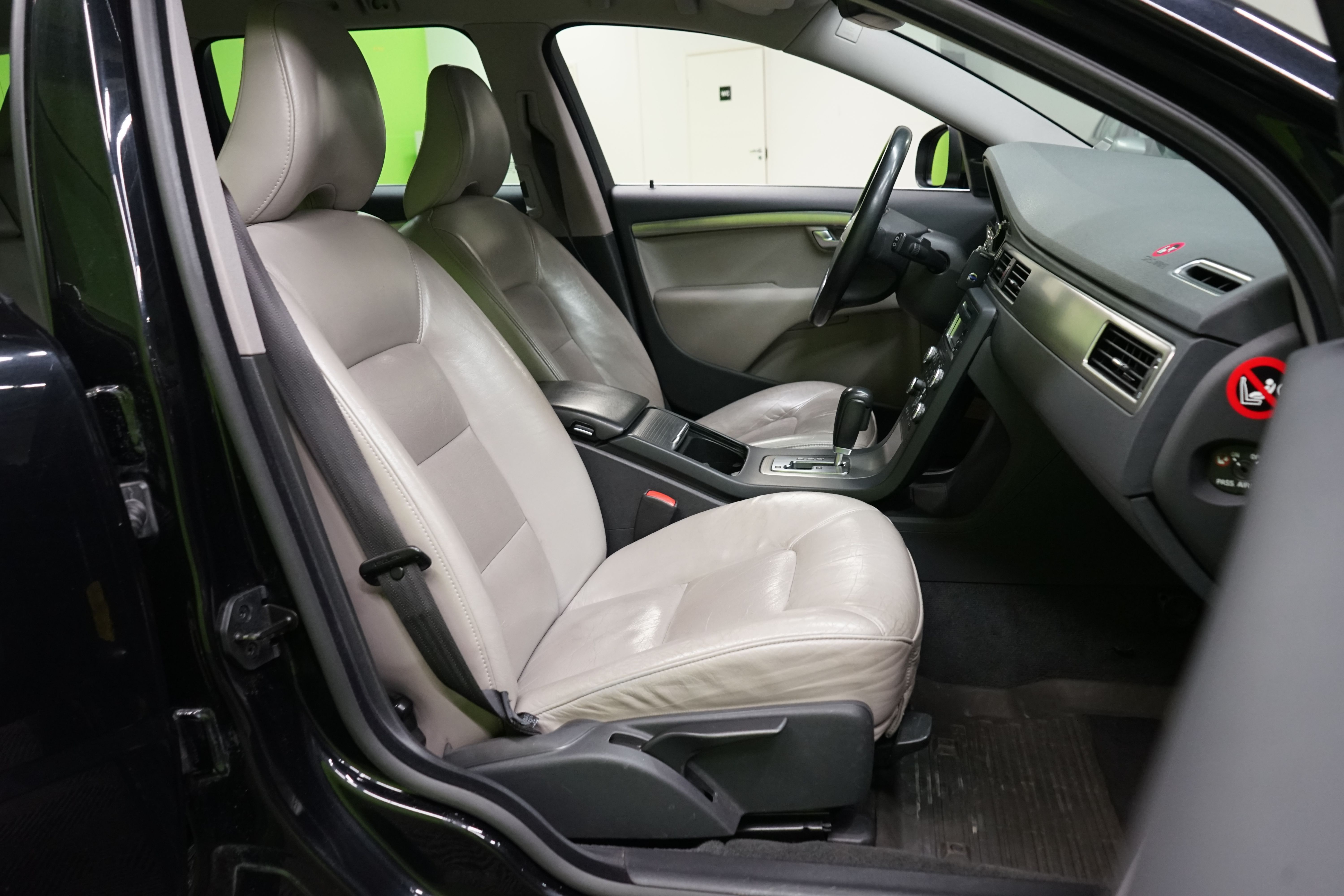Volvo V70 2008