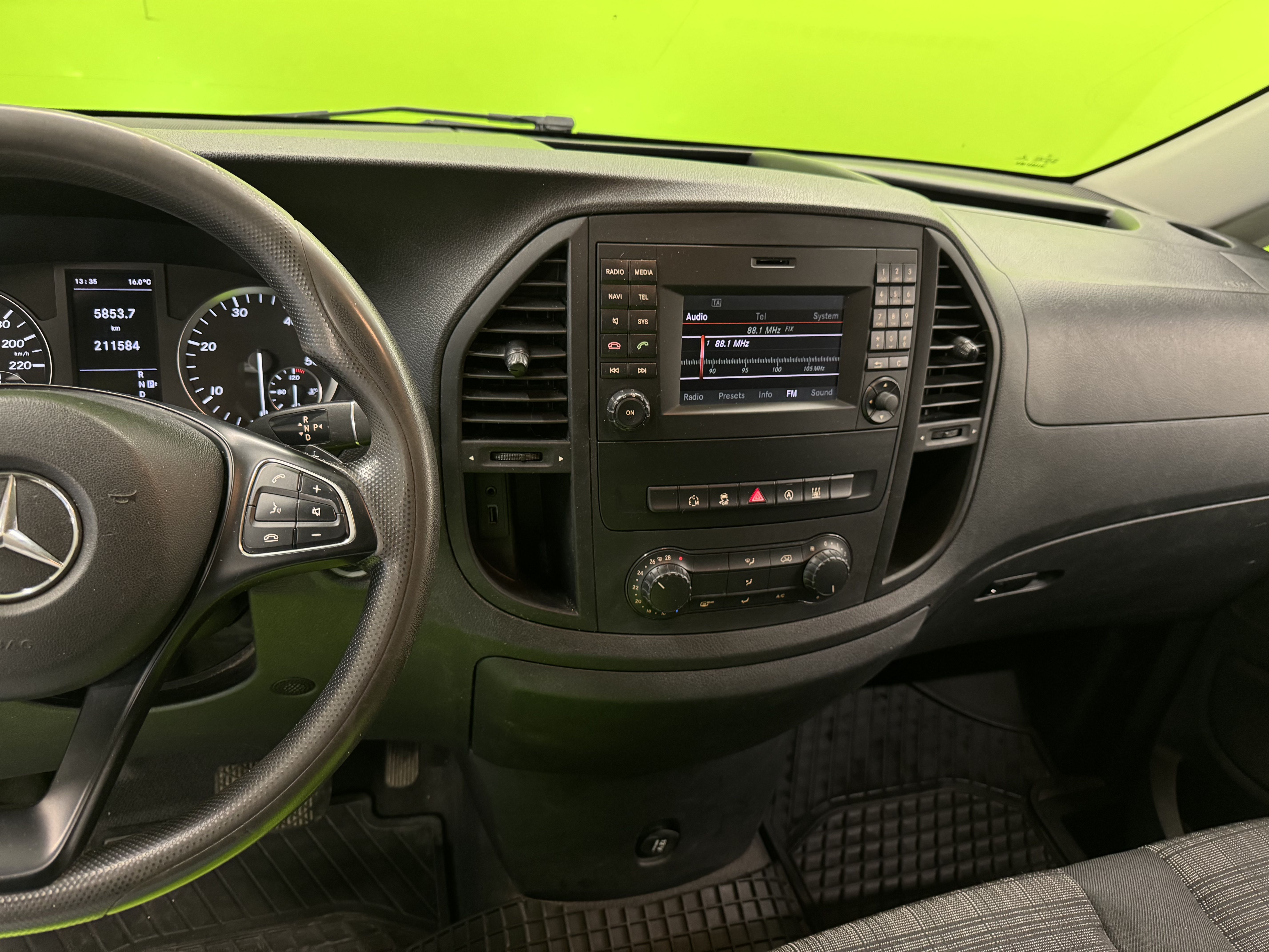 Mercedes-Benz Vito 2015