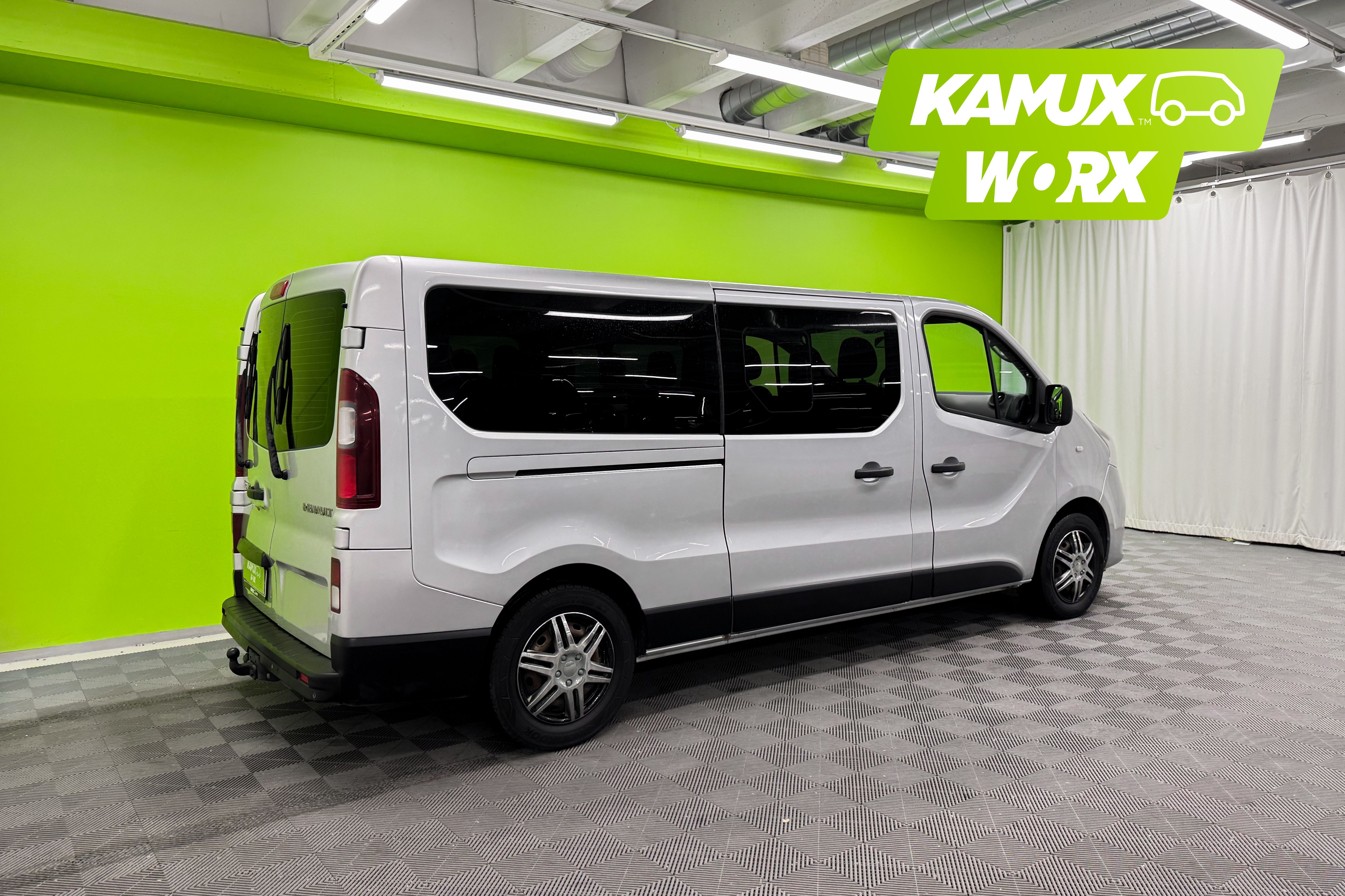 Renault Trafic Passenger 2015