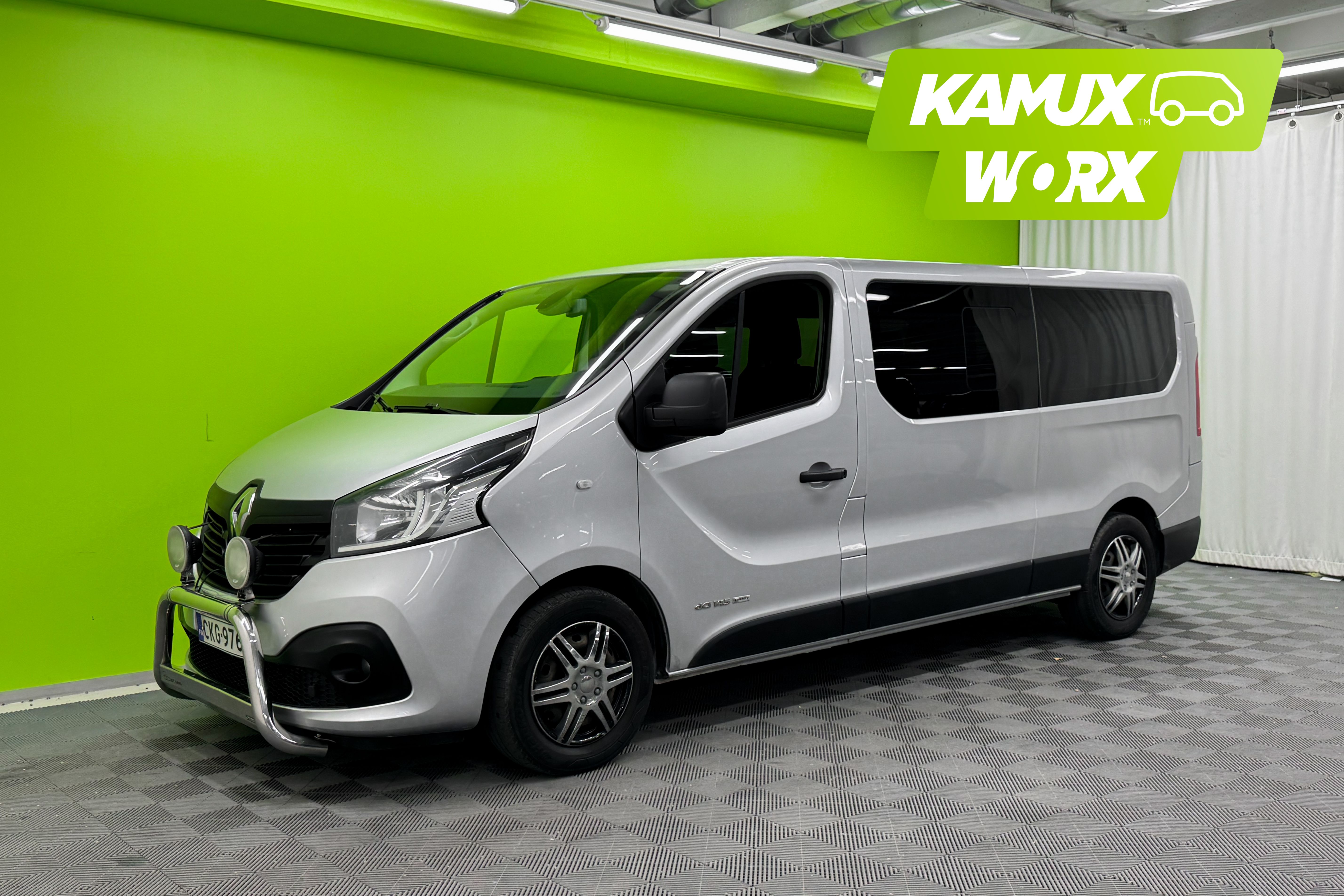 Renault Trafic Passenger 2015