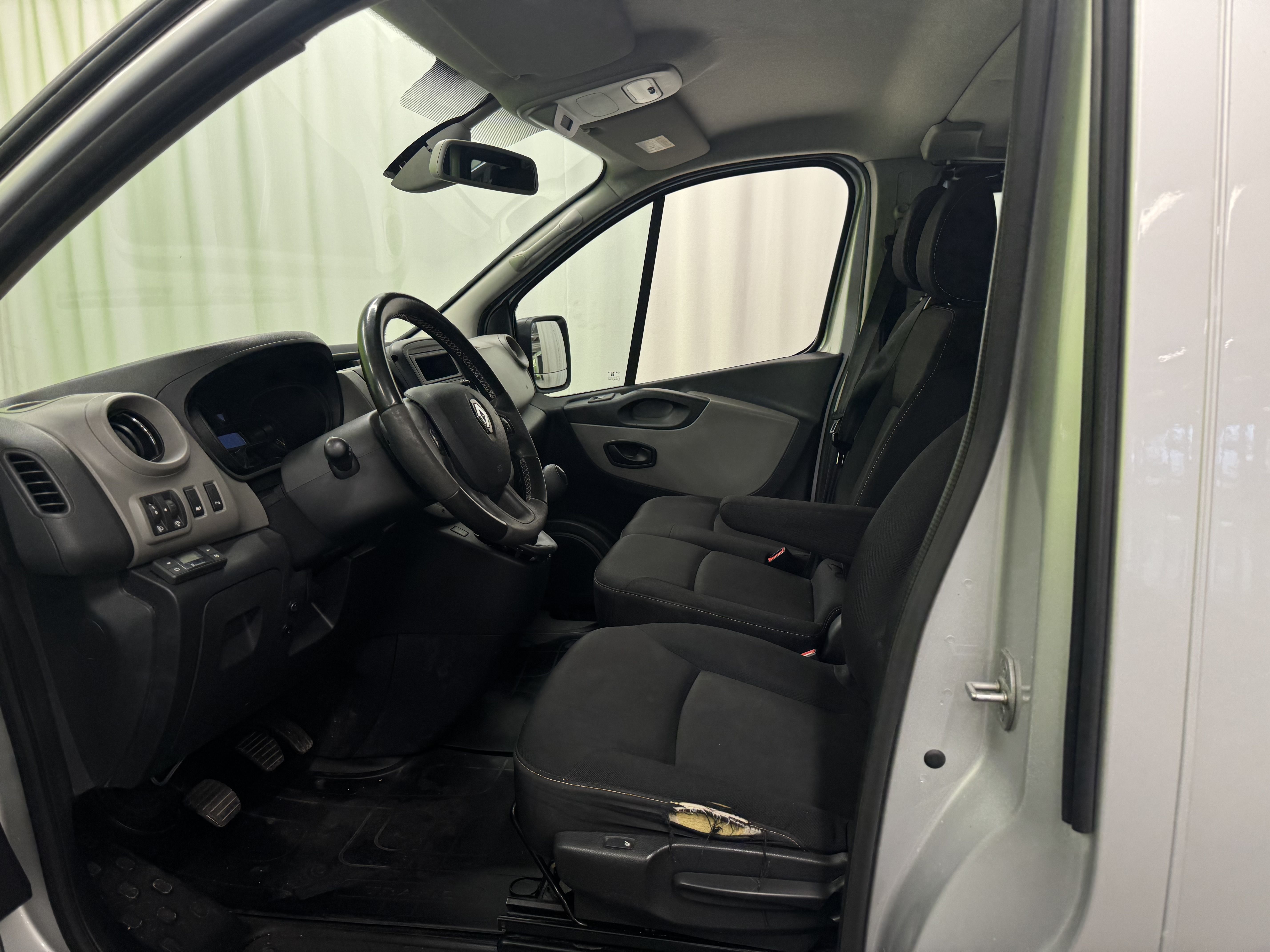 Renault Trafic Passenger 2015