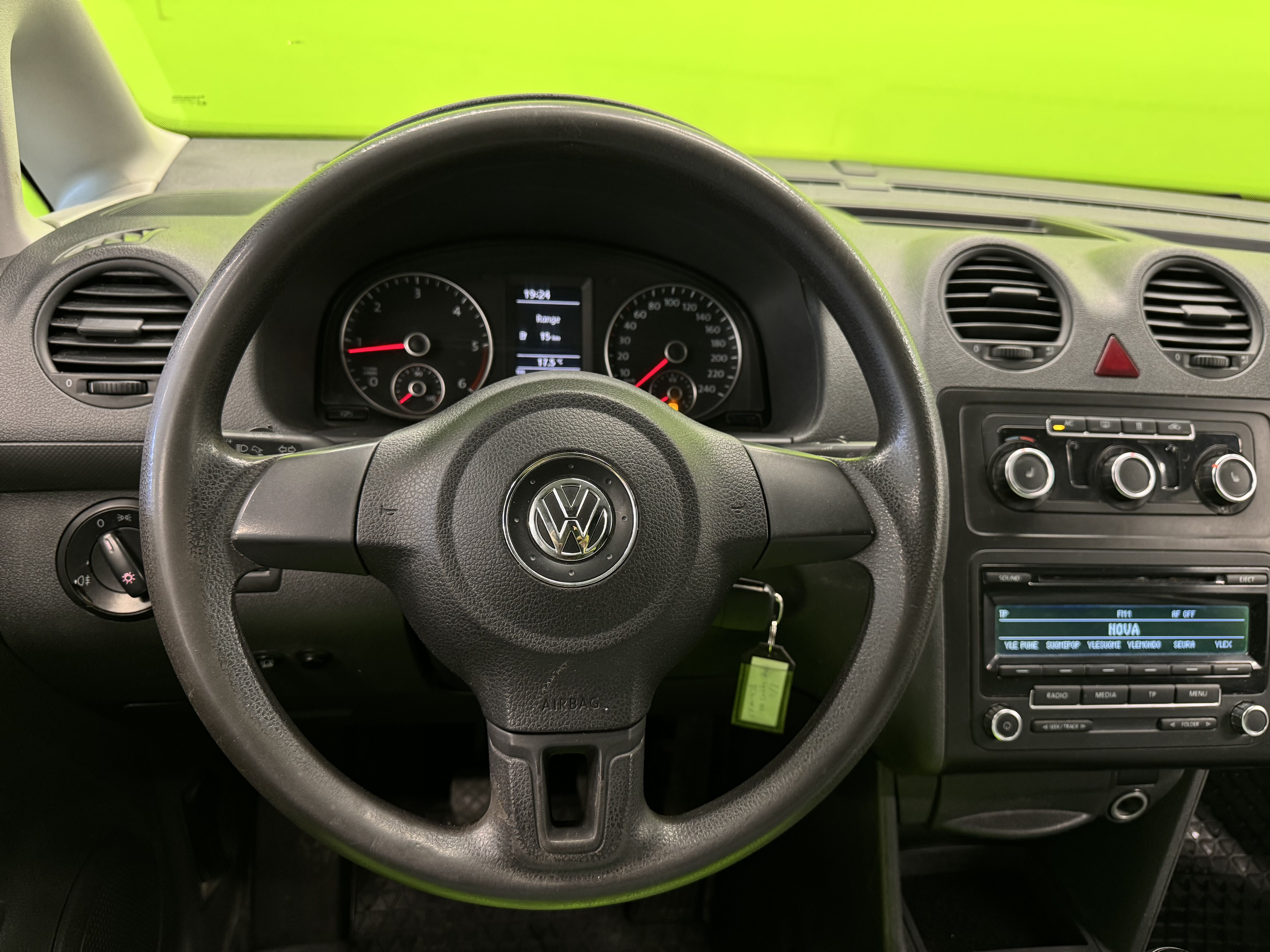 Volkswagen Caddy Maxi 2011