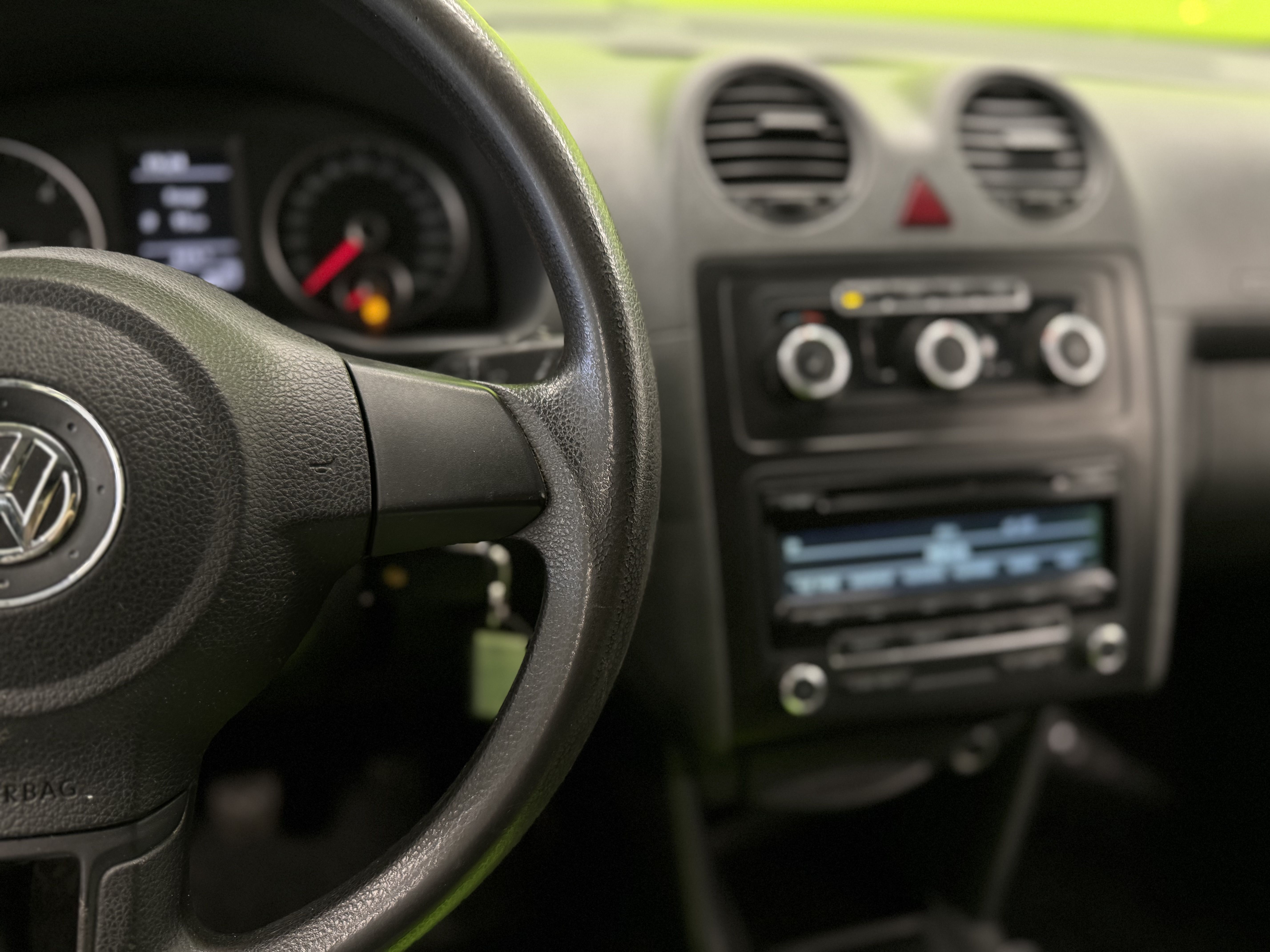 Volkswagen Caddy Maxi 2011