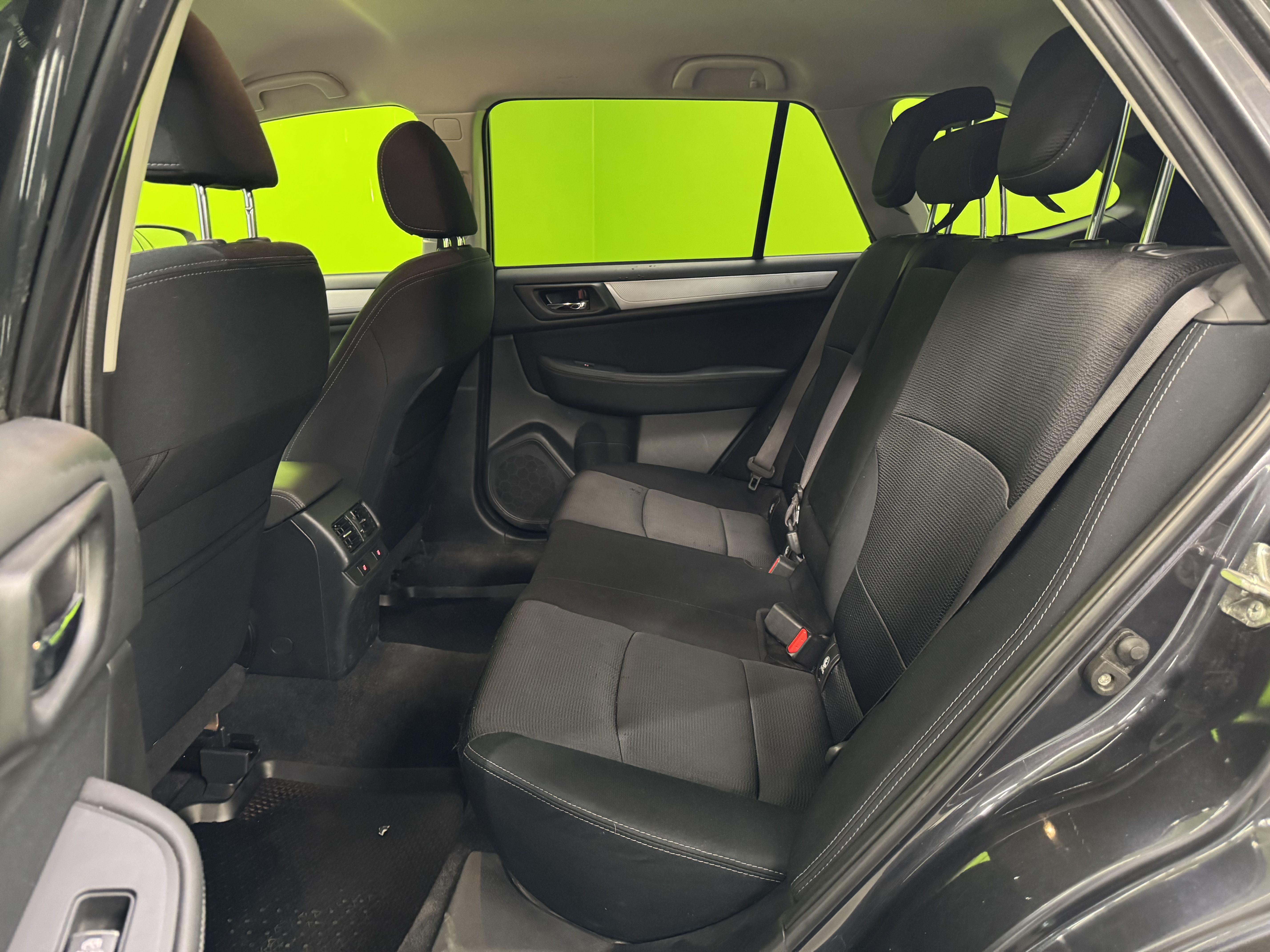 Subaru Outback 2016
