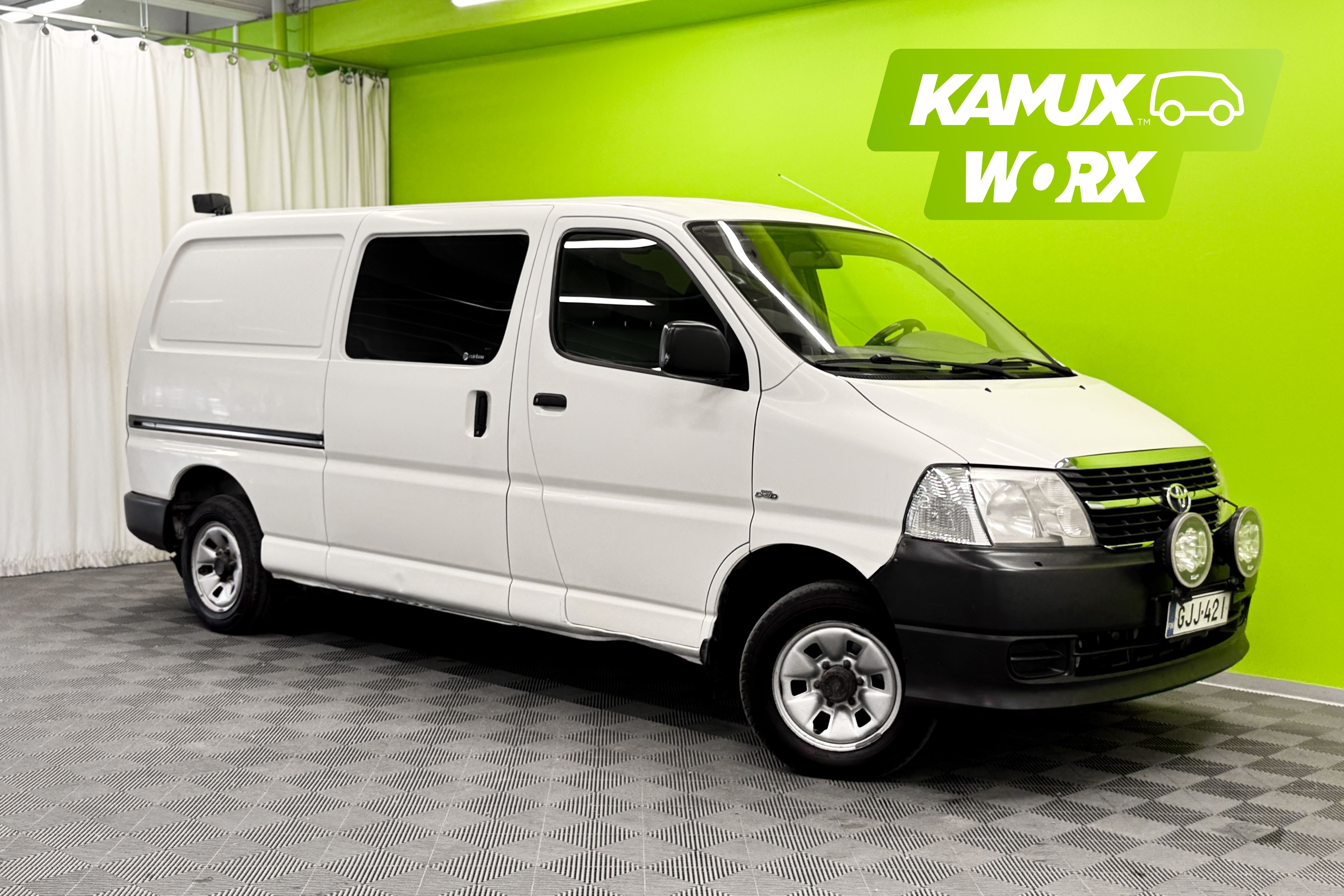 Toyota Hiace 2011